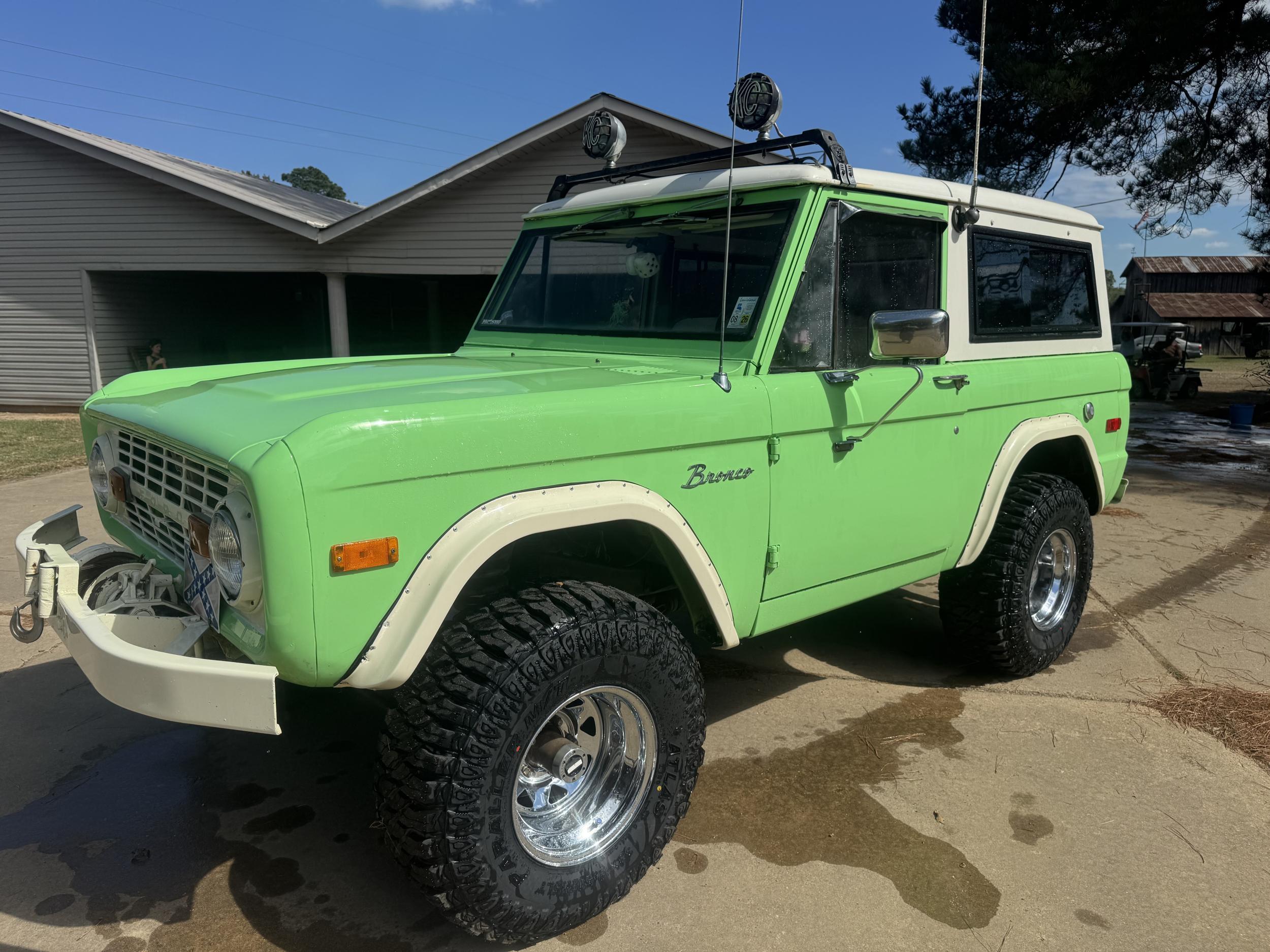Sold: 1974 Ford Bronco-1