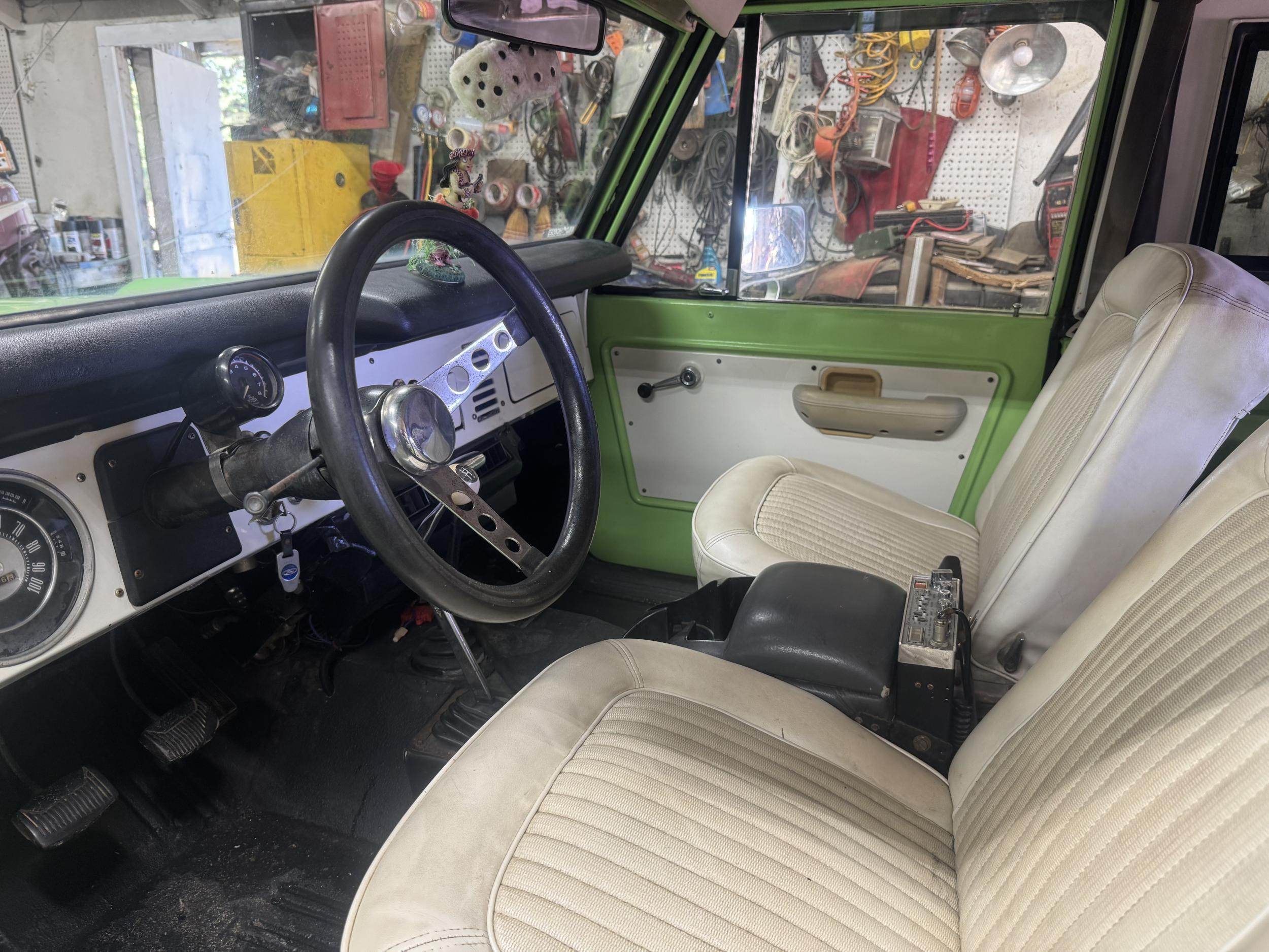 Sold: 1974 Ford Bronco