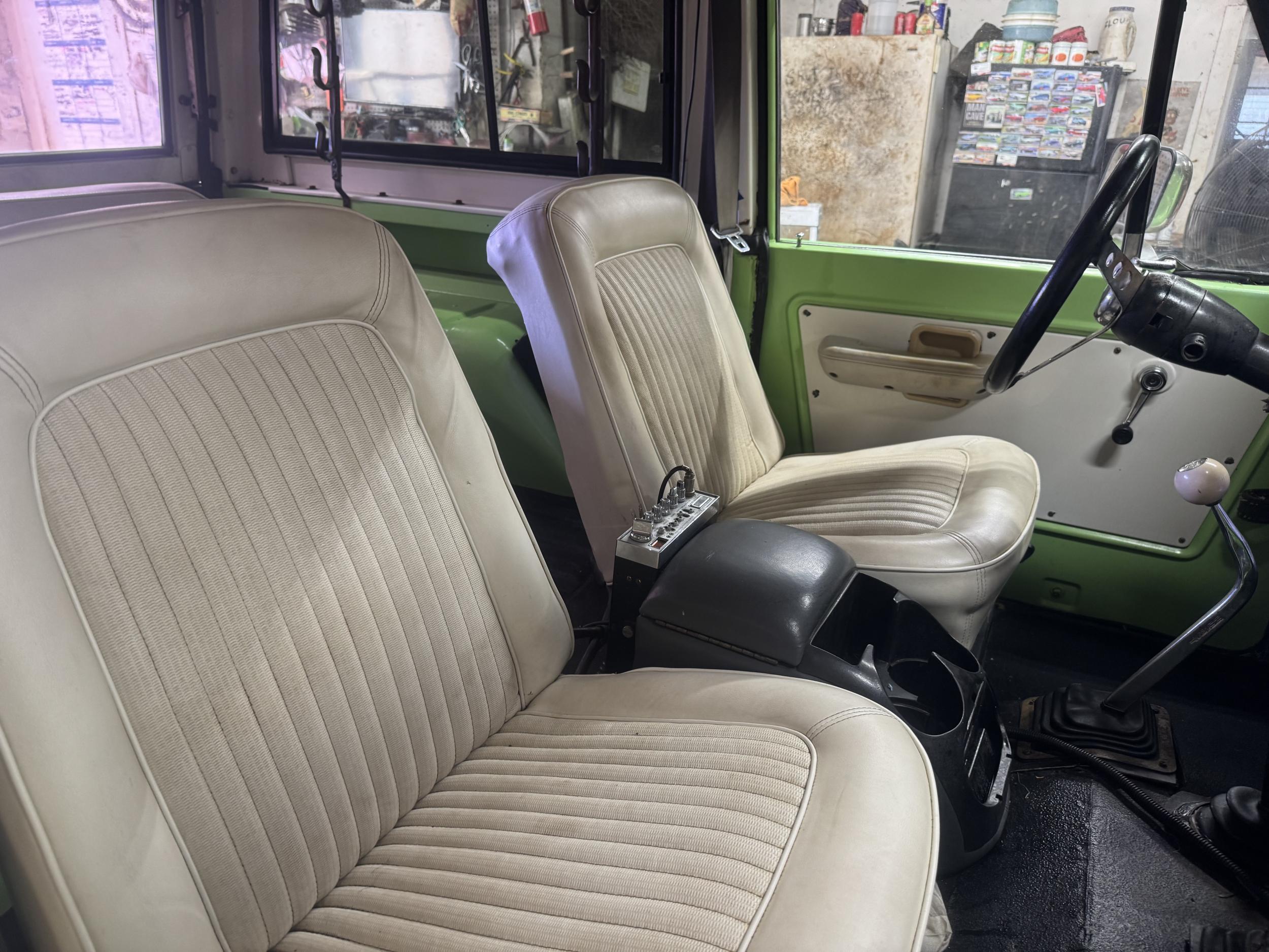 Sold: 1974 Ford Bronco