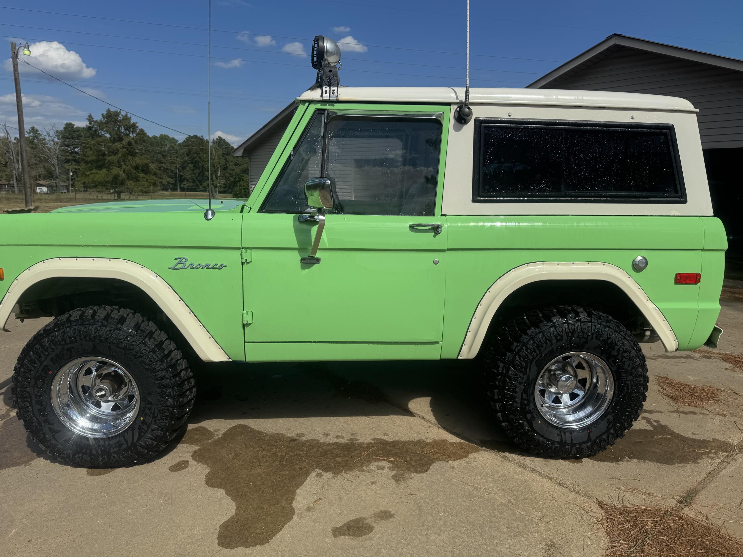 Sold: 1974 Ford Bronco - 2
