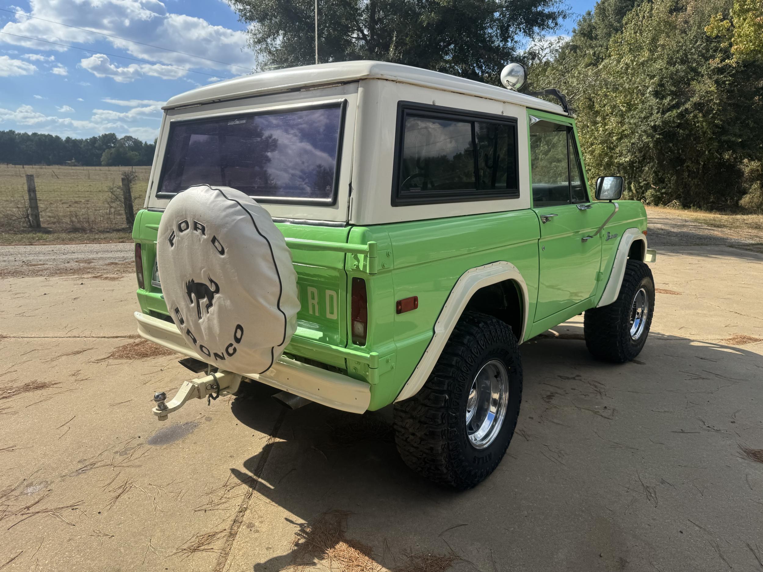Sold: 1974 Ford Bronco