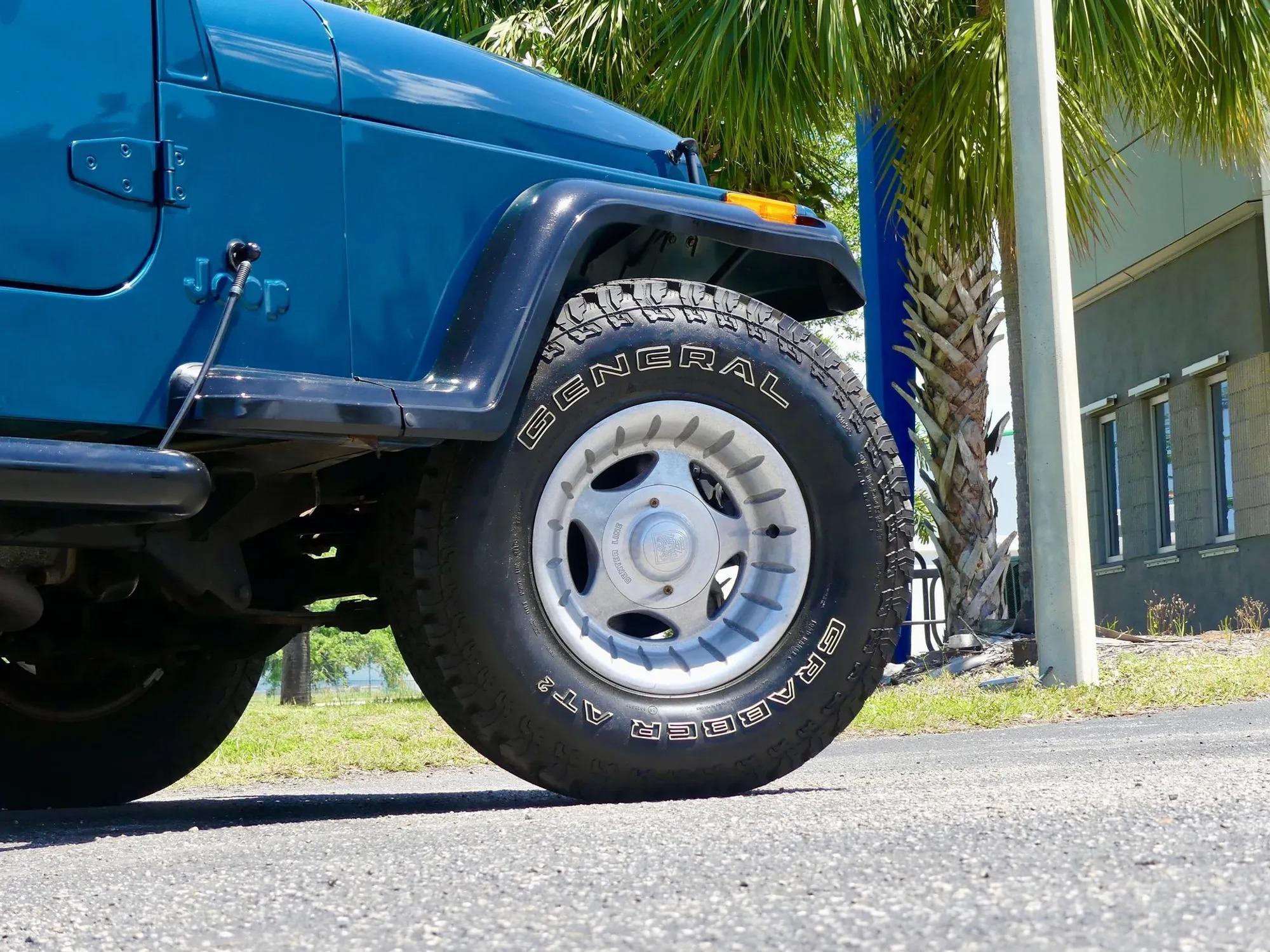 1995 Jeep Wrangler S