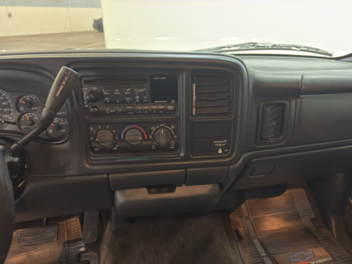 2000 Chevrolet Silverado 1500 LS
