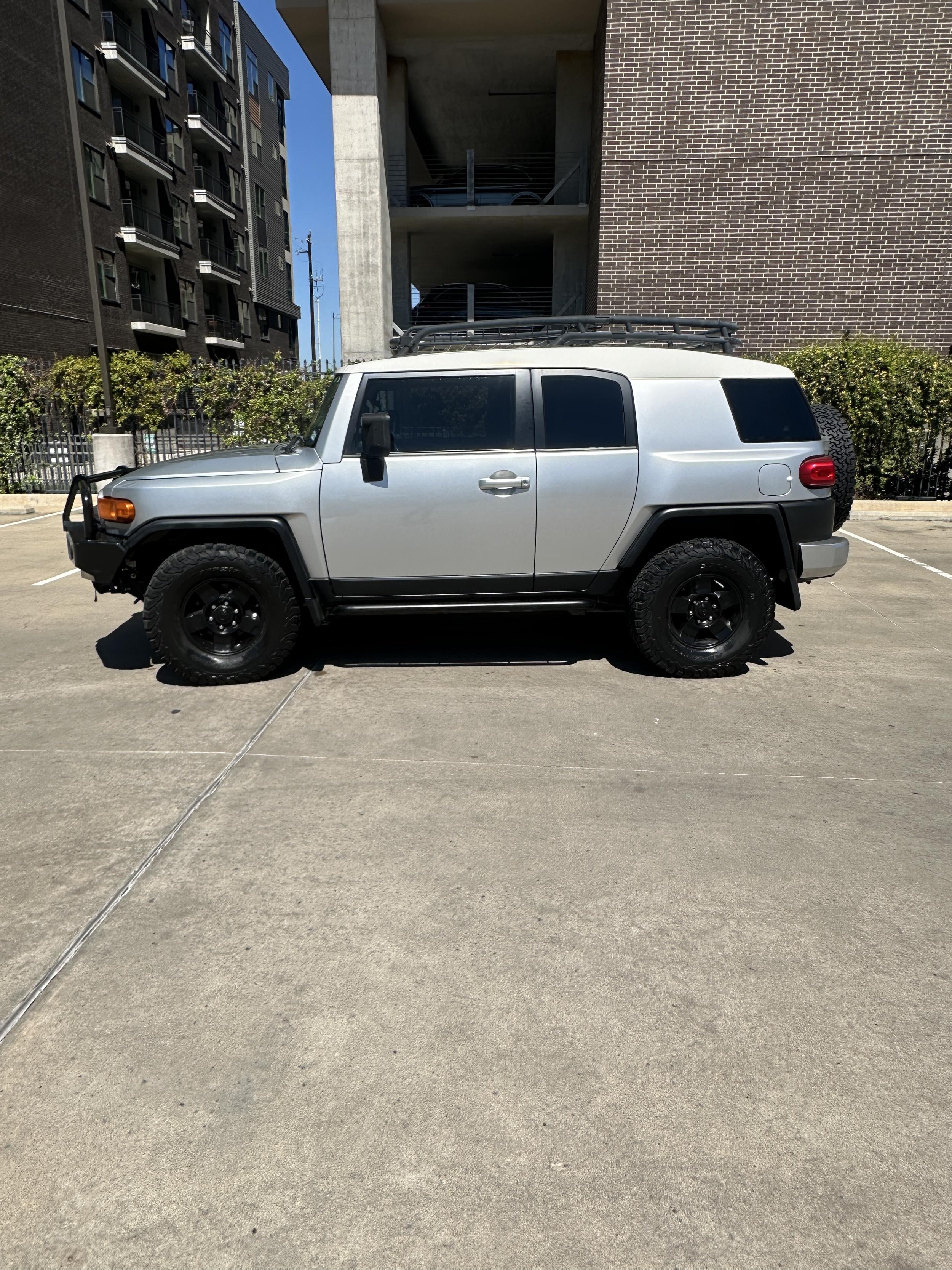 2008 Toyota FJ Cruiser - 2