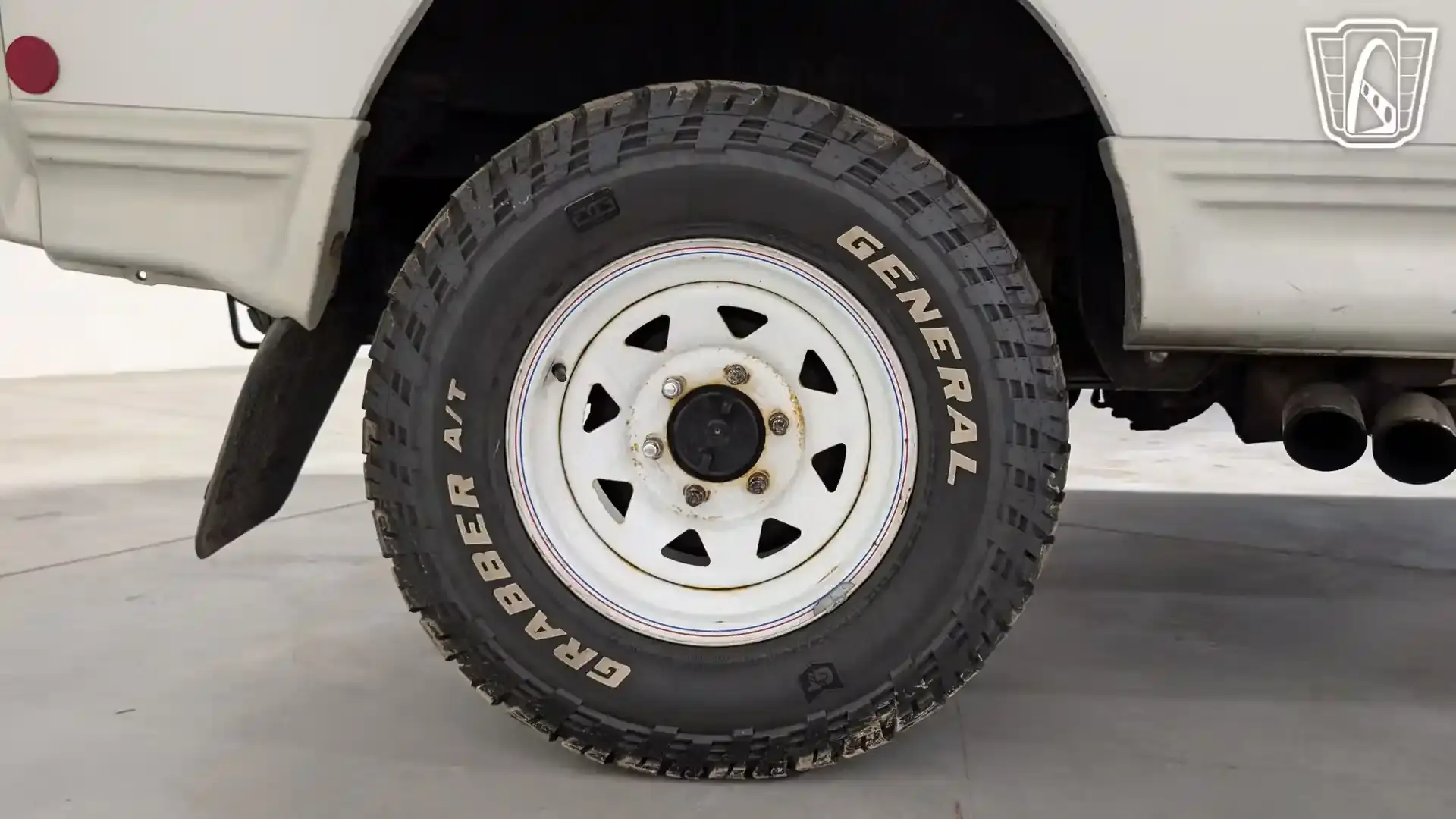 1995 Mitsubishi Delica