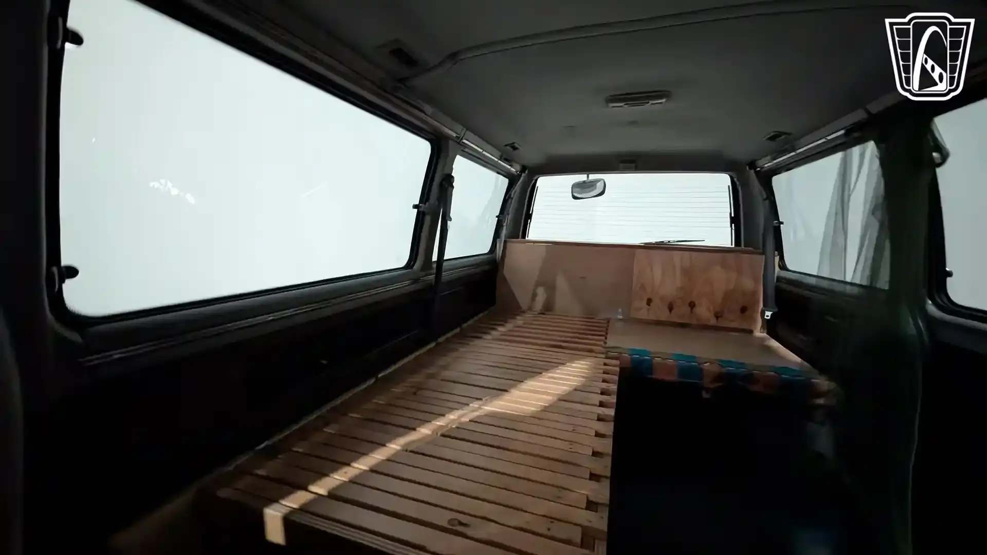 1995 Mitsubishi Delica