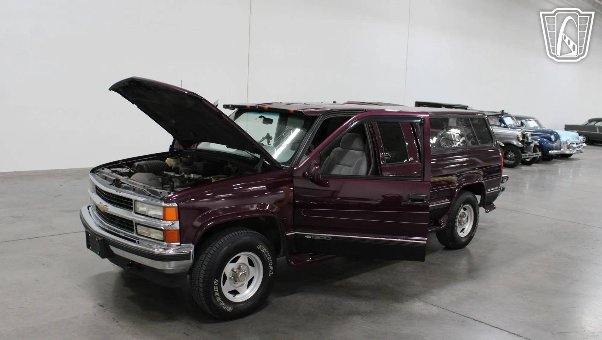 1996 Chevrolet K1500 Silverado - 2