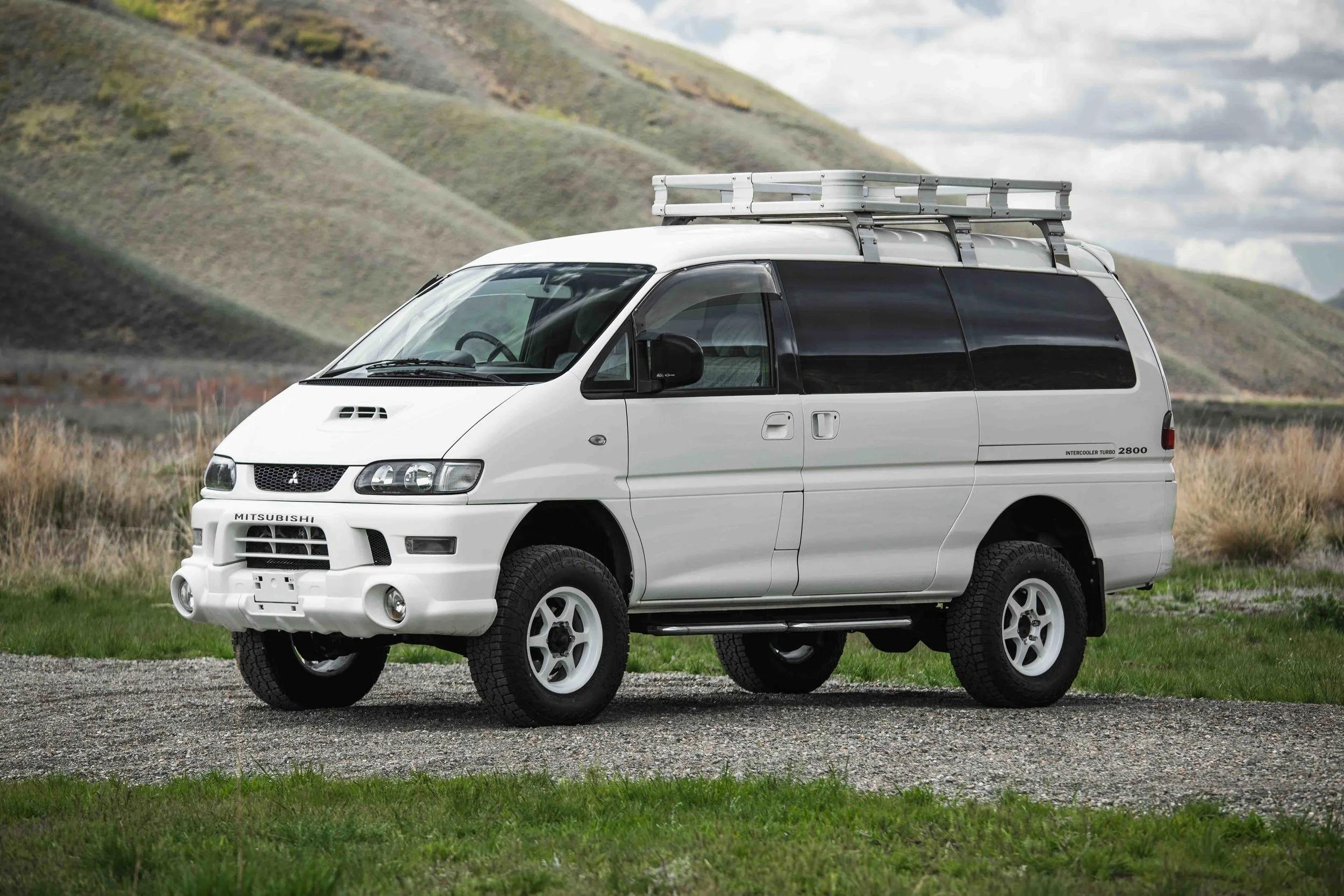 1998 Mitsubishi Delica L400 Space Gear XR Active Field