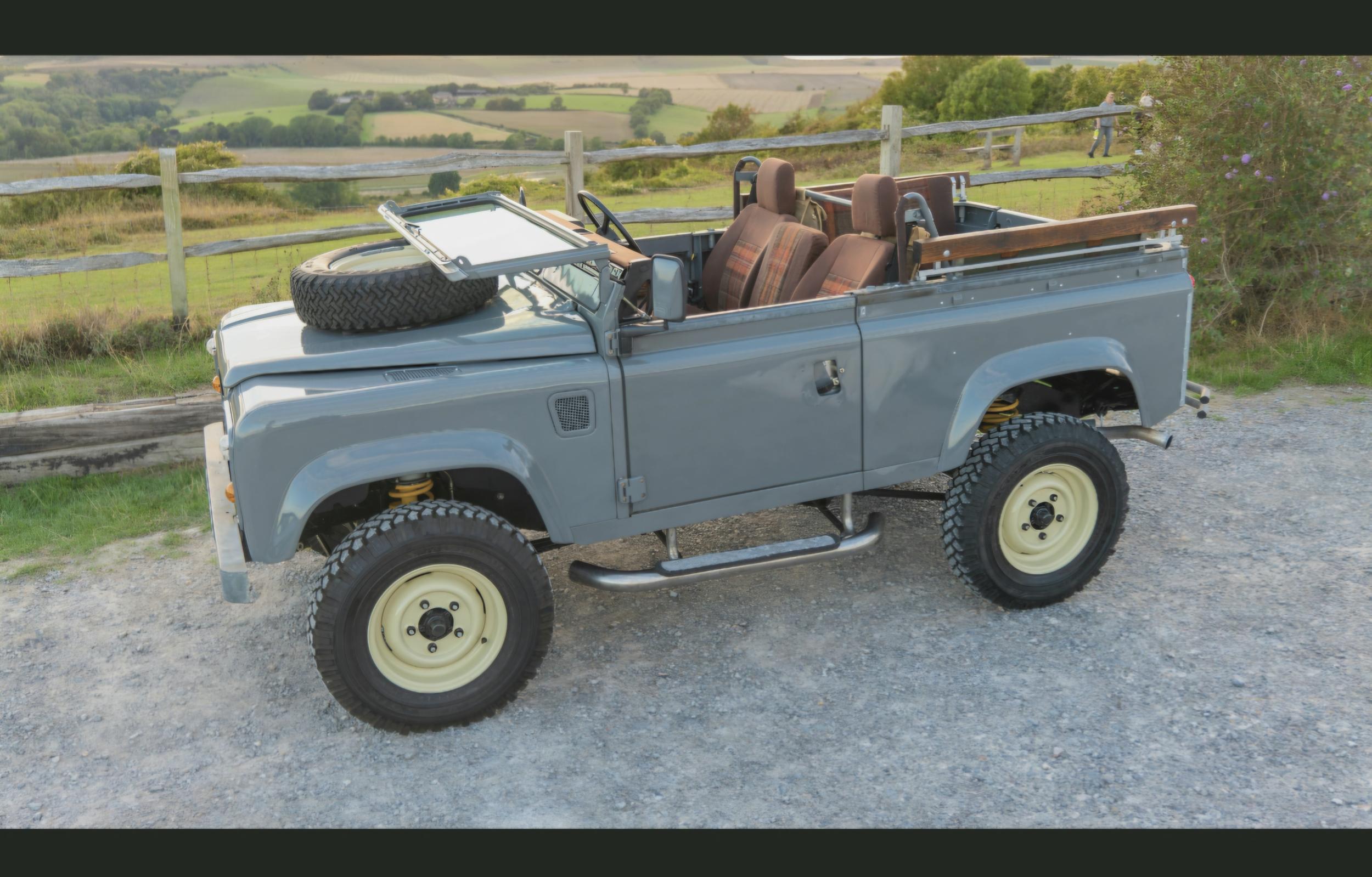 1990 Land Rover Defender 90