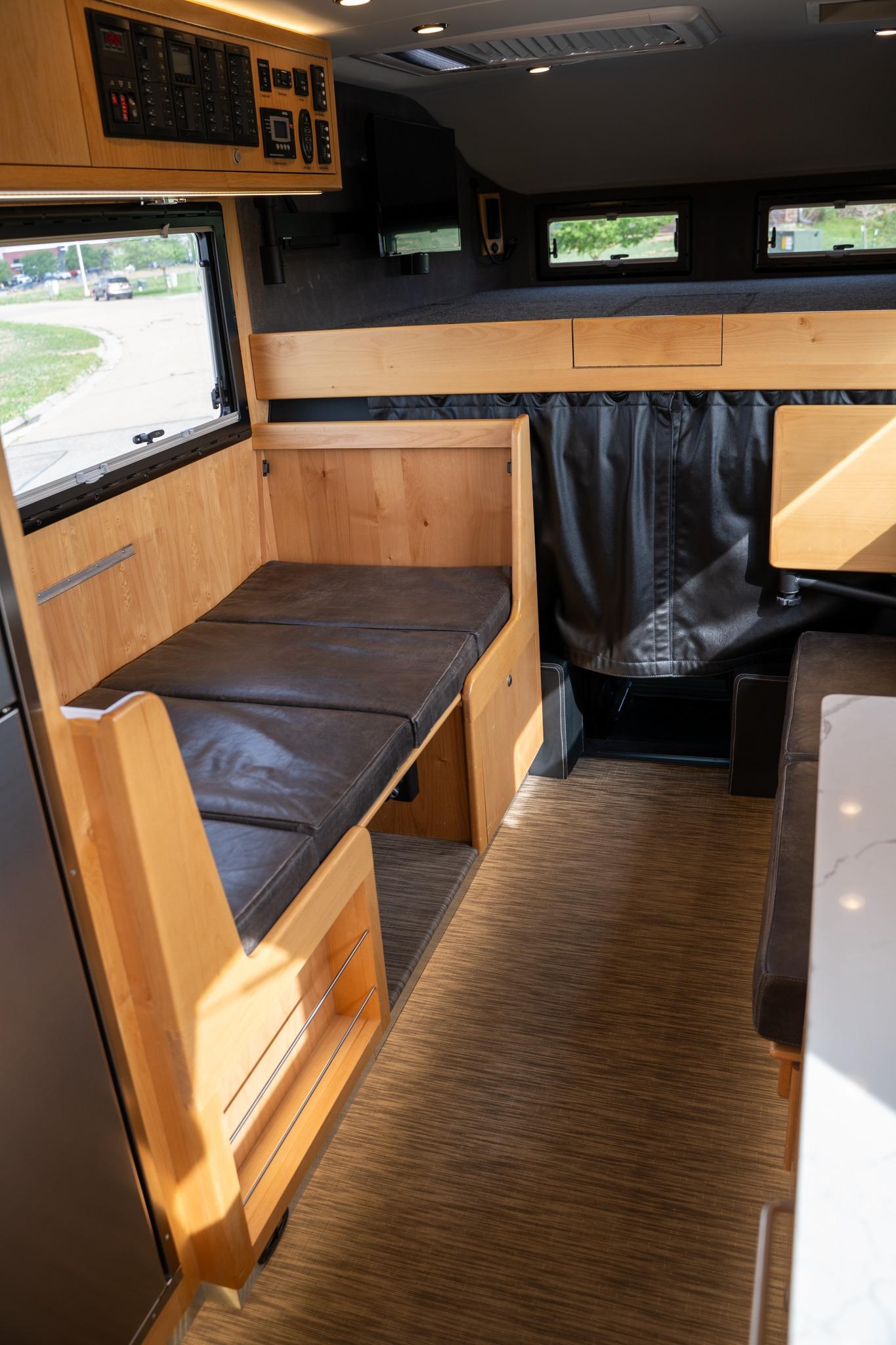 2019 EarthRoamer XV-LTS 229