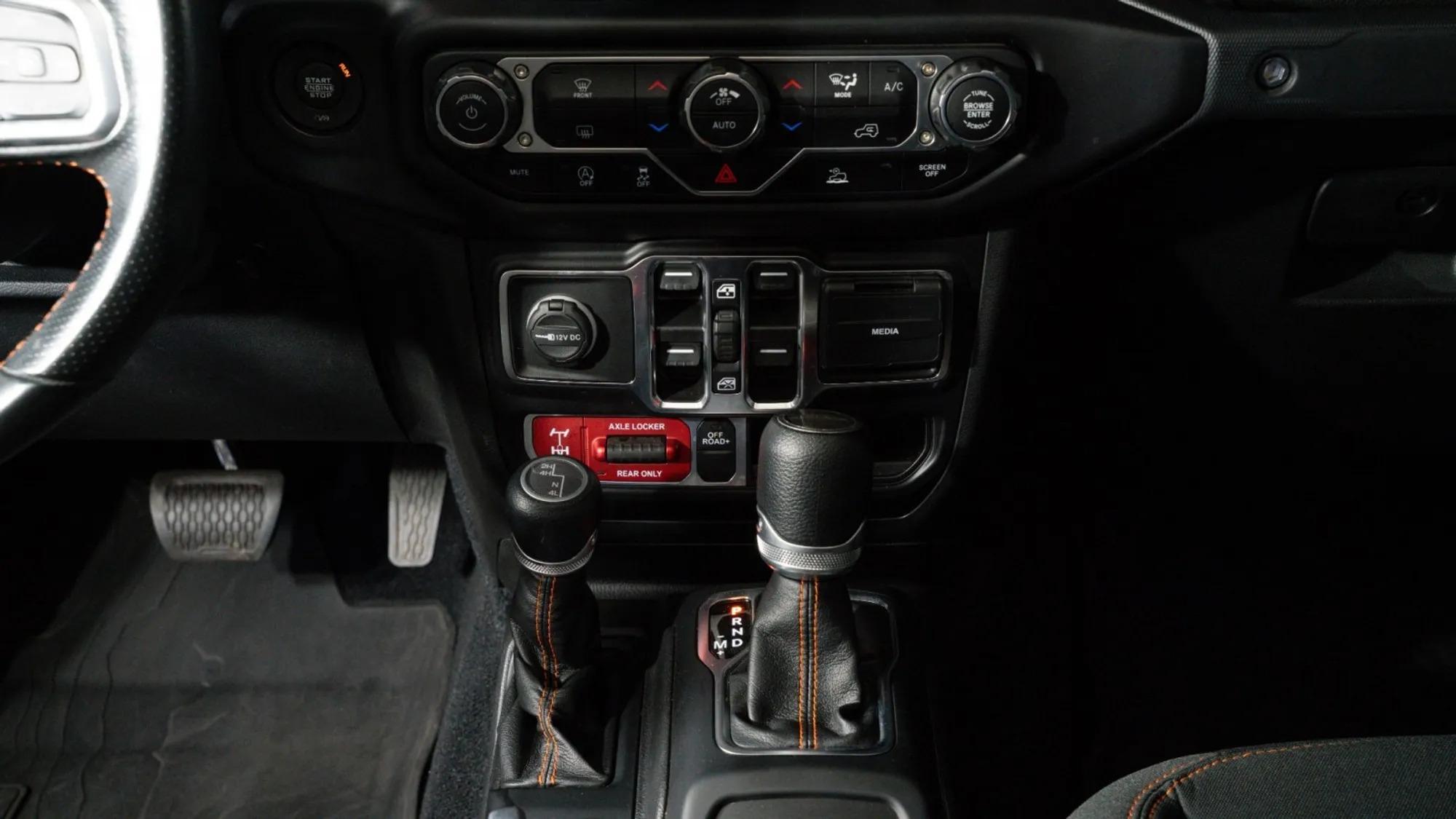 392-Powered 2021 Jeep Gladiator Mojave AMW Build