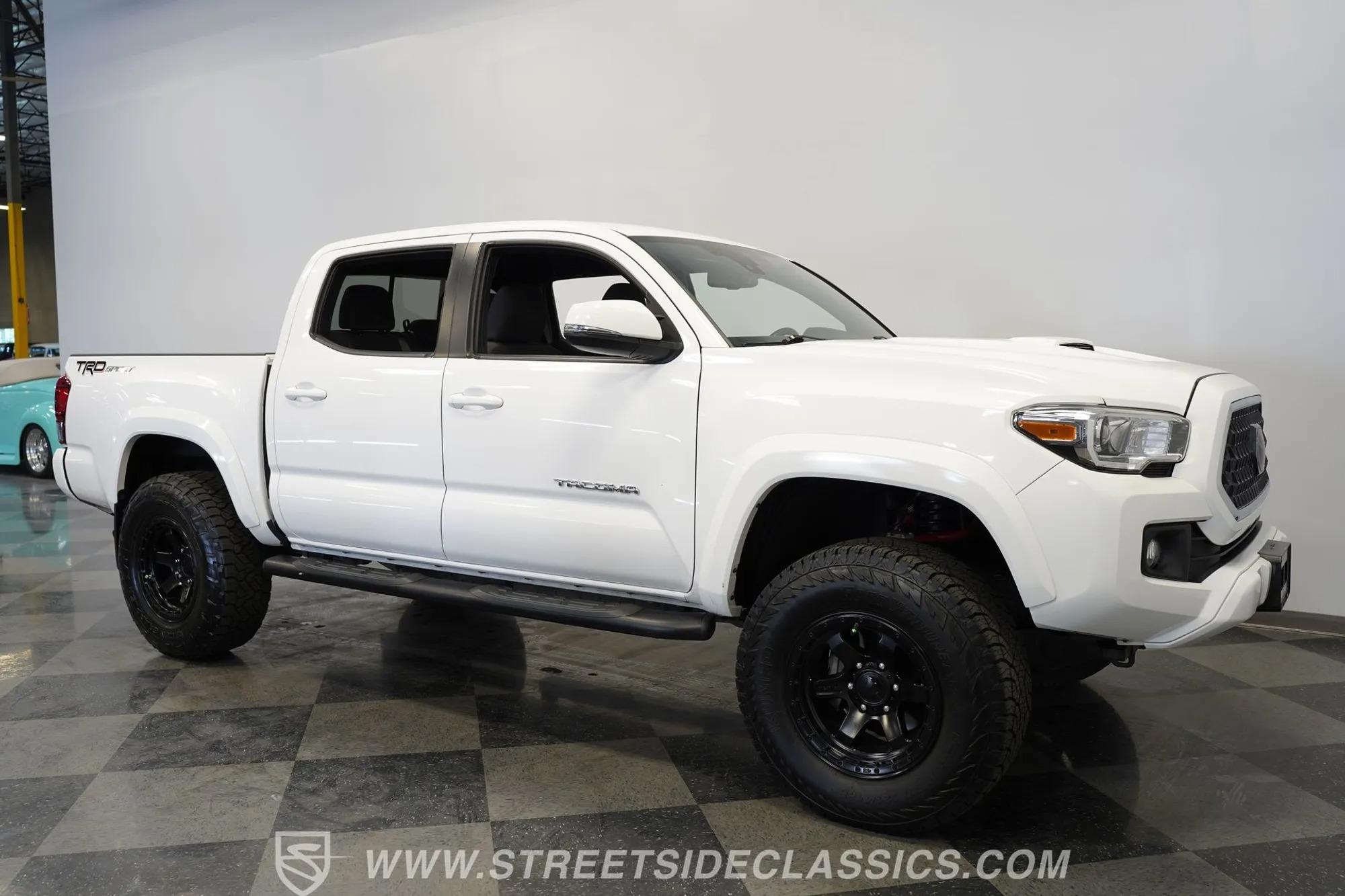 2018 Toyota Tacoma TRD Sport