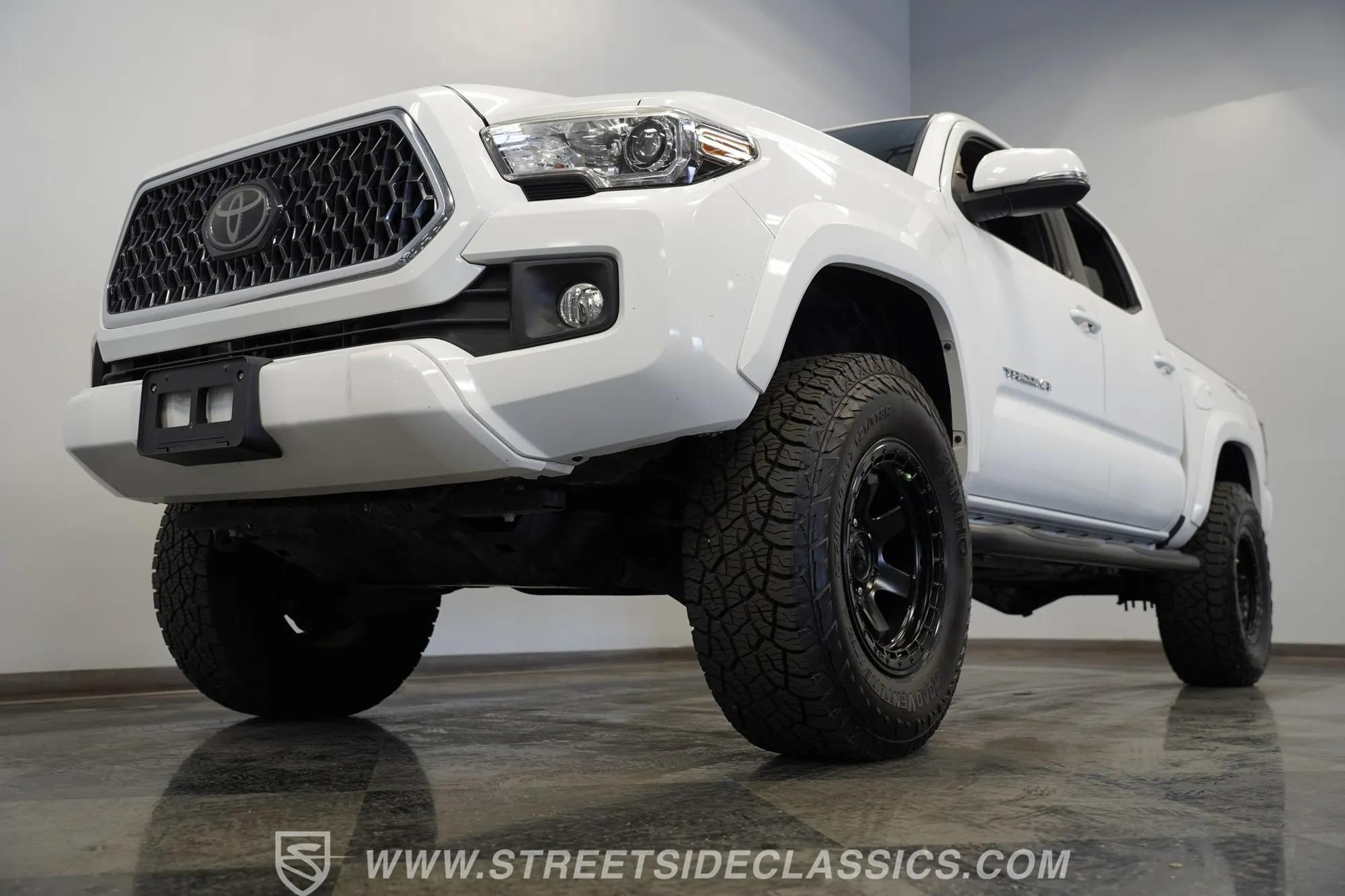 2018 Toyota Tacoma TRD Sport