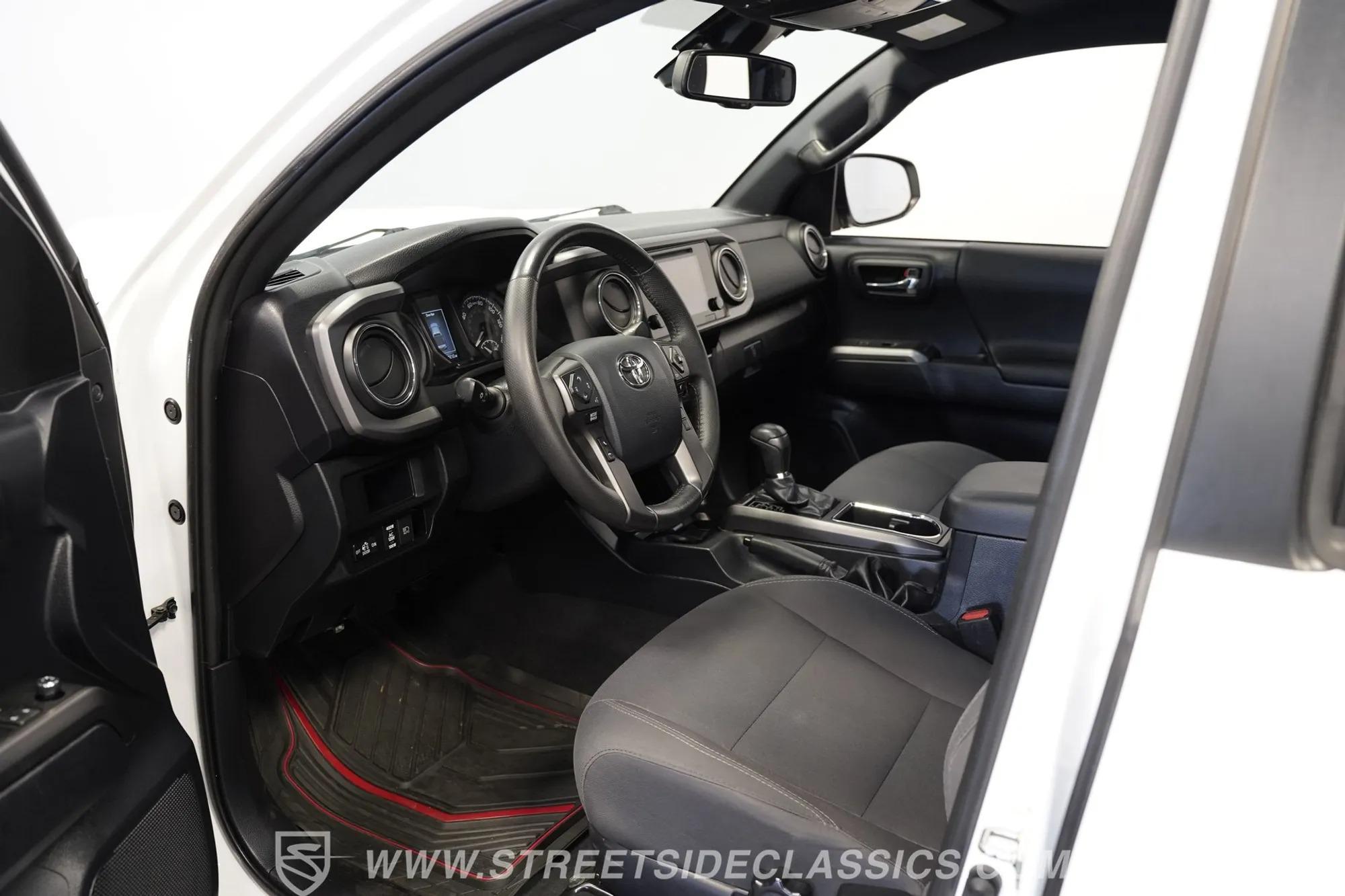 2018 Toyota Tacoma TRD Sport