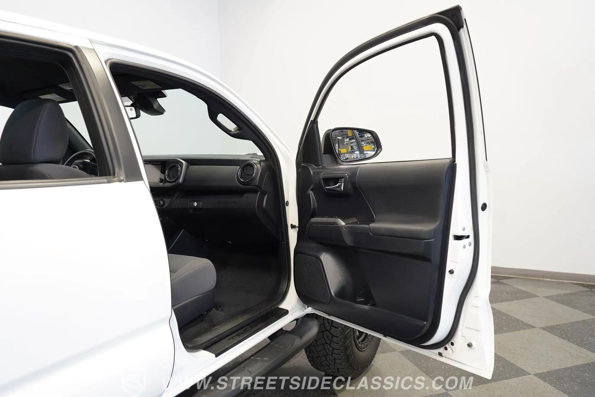 2018 Toyota Tacoma TRD Sport