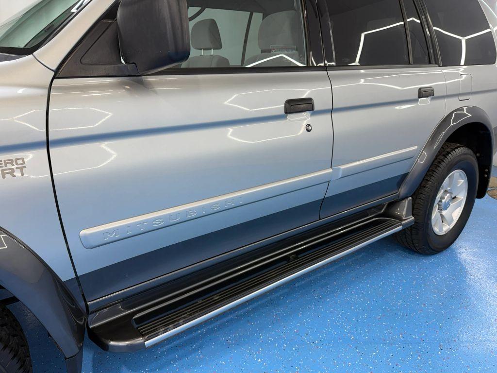 2000 Mitsubishi Montero Sport