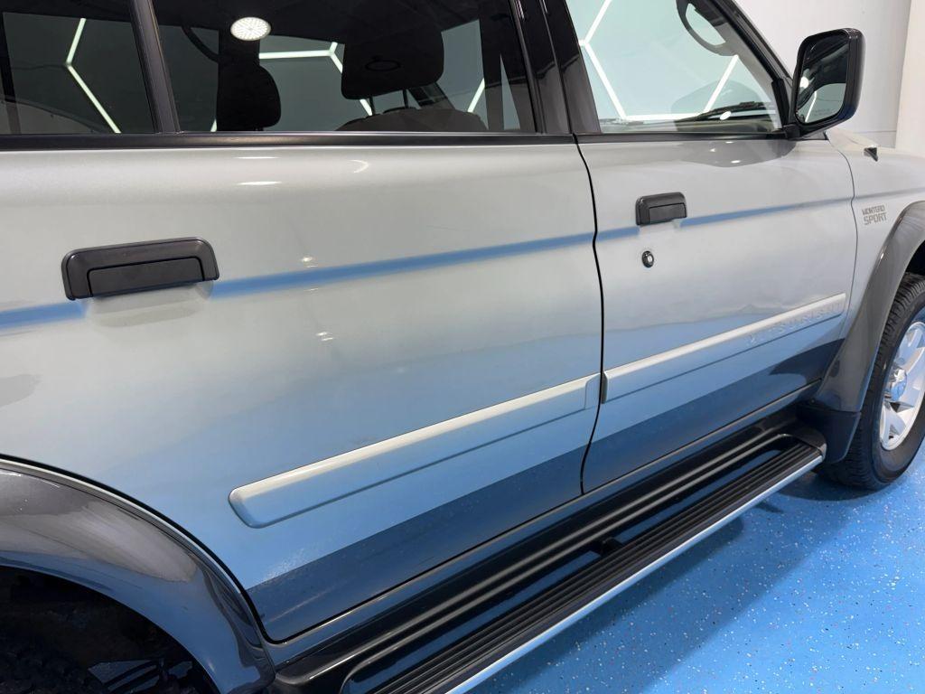 2000 Mitsubishi Montero Sport