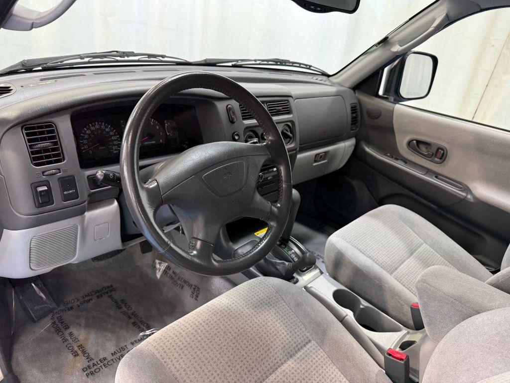 2000 Mitsubishi Montero Sport