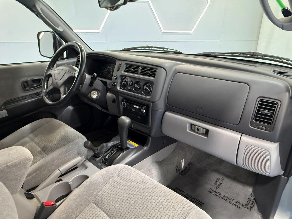 2000 Mitsubishi Montero Sport