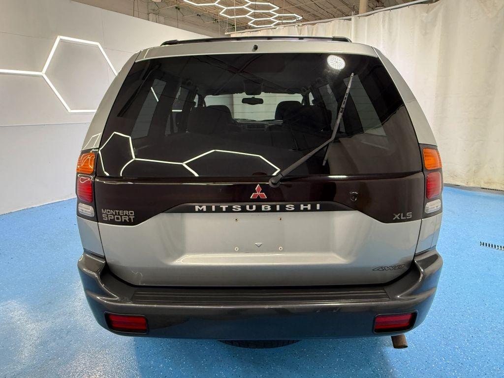 2000 Mitsubishi Montero Sport