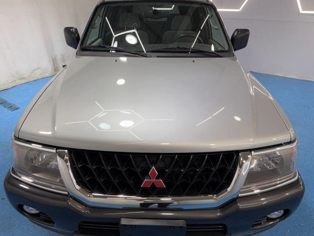2000 Mitsubishi Montero Sport
