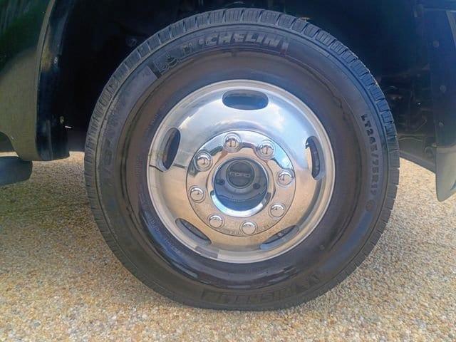 2011 Ford F-450 Super Duty Lariat FX4