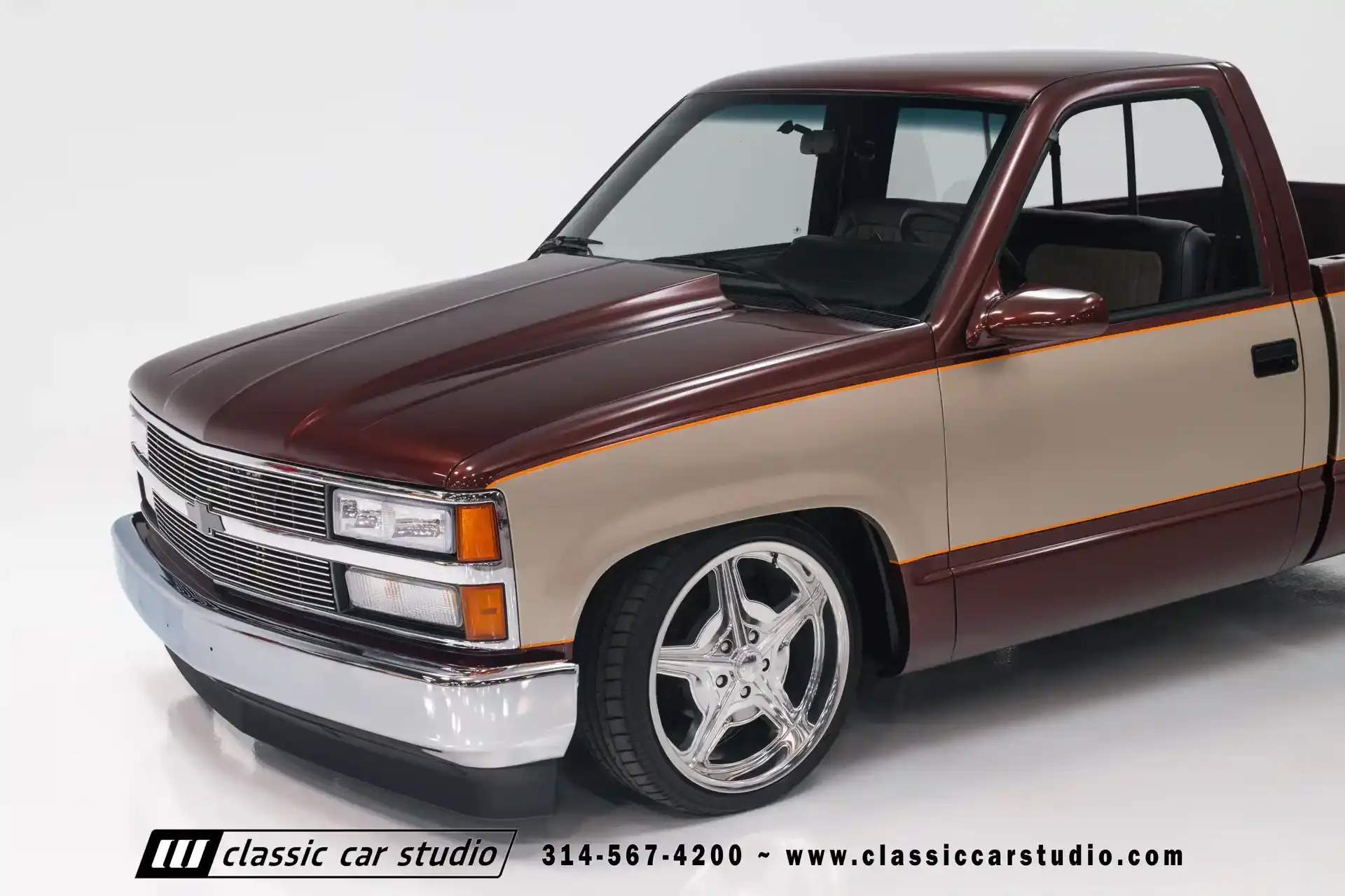 1989 Chevrolet Silverado Restomod - 4