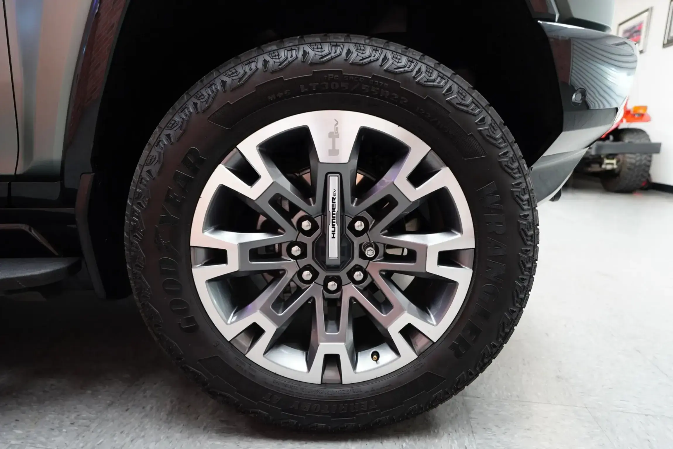 2024 GMC Hummer EV 3X Lunar Edition