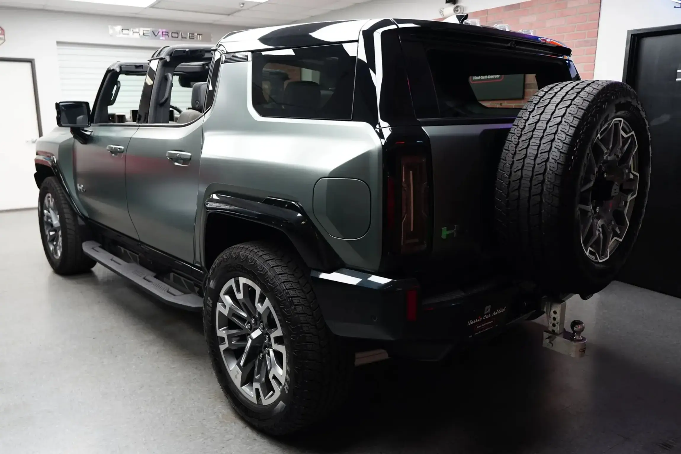 2024 GMC Hummer EV 3X Lunar Edition
