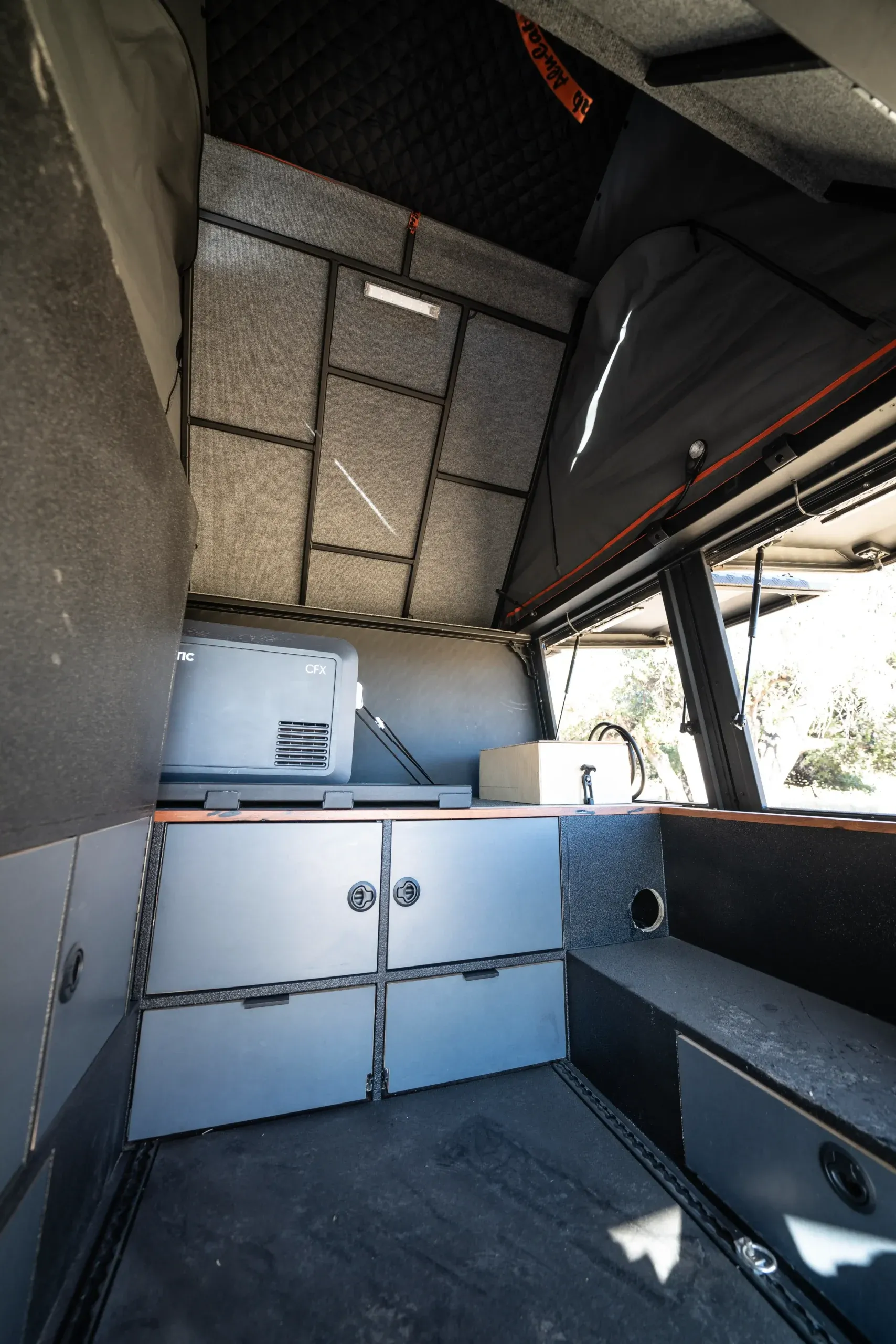 1994 Land Rover Defender 130 Expedition Build