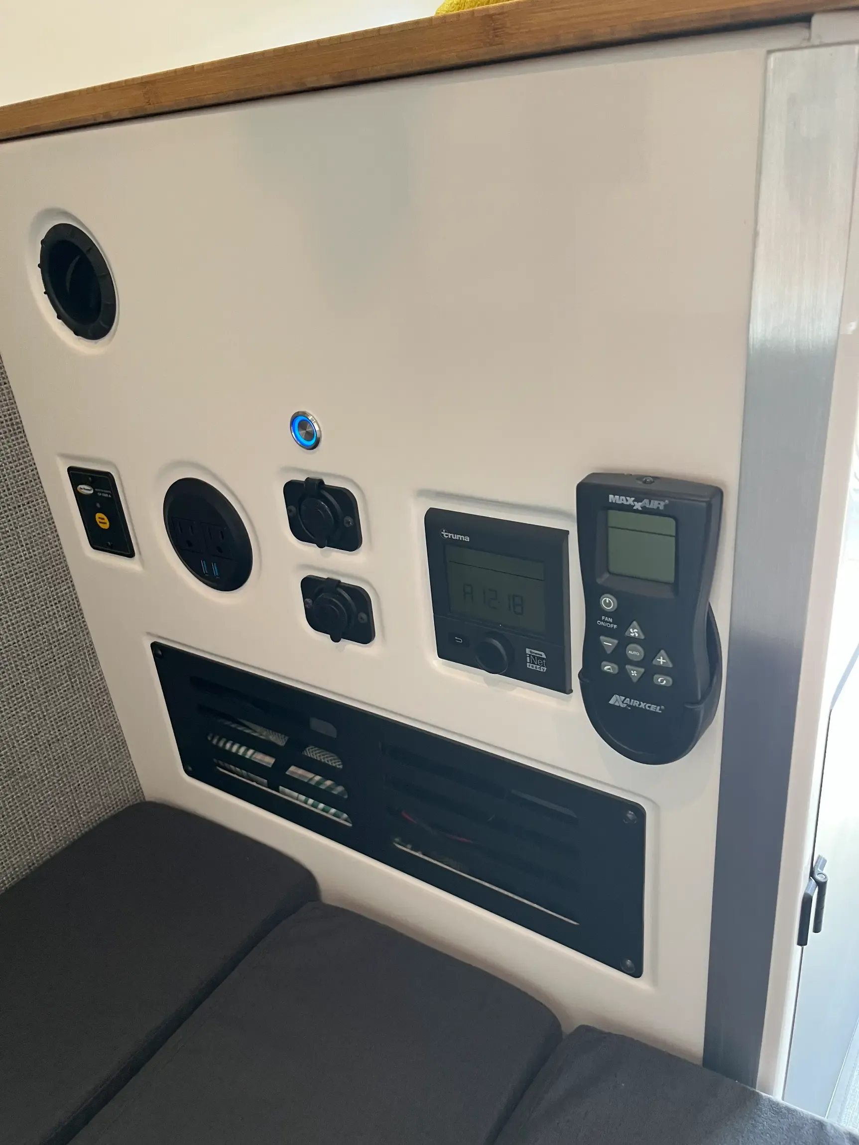 2024 Ford F-350 Super Duty Supertramp Flagship LT