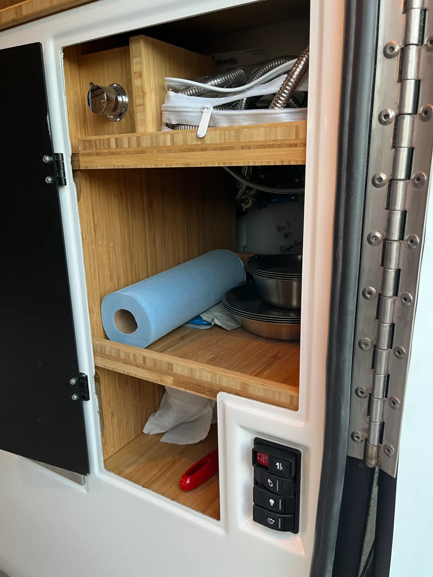 2024 Ford F-350 Super Duty Supertramp Flagship LT