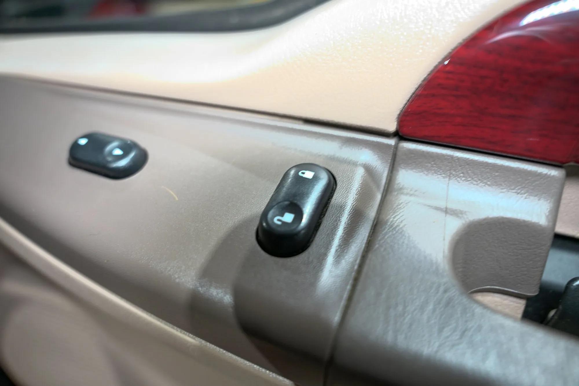 2004 Ford Excursion Eddie Bauer