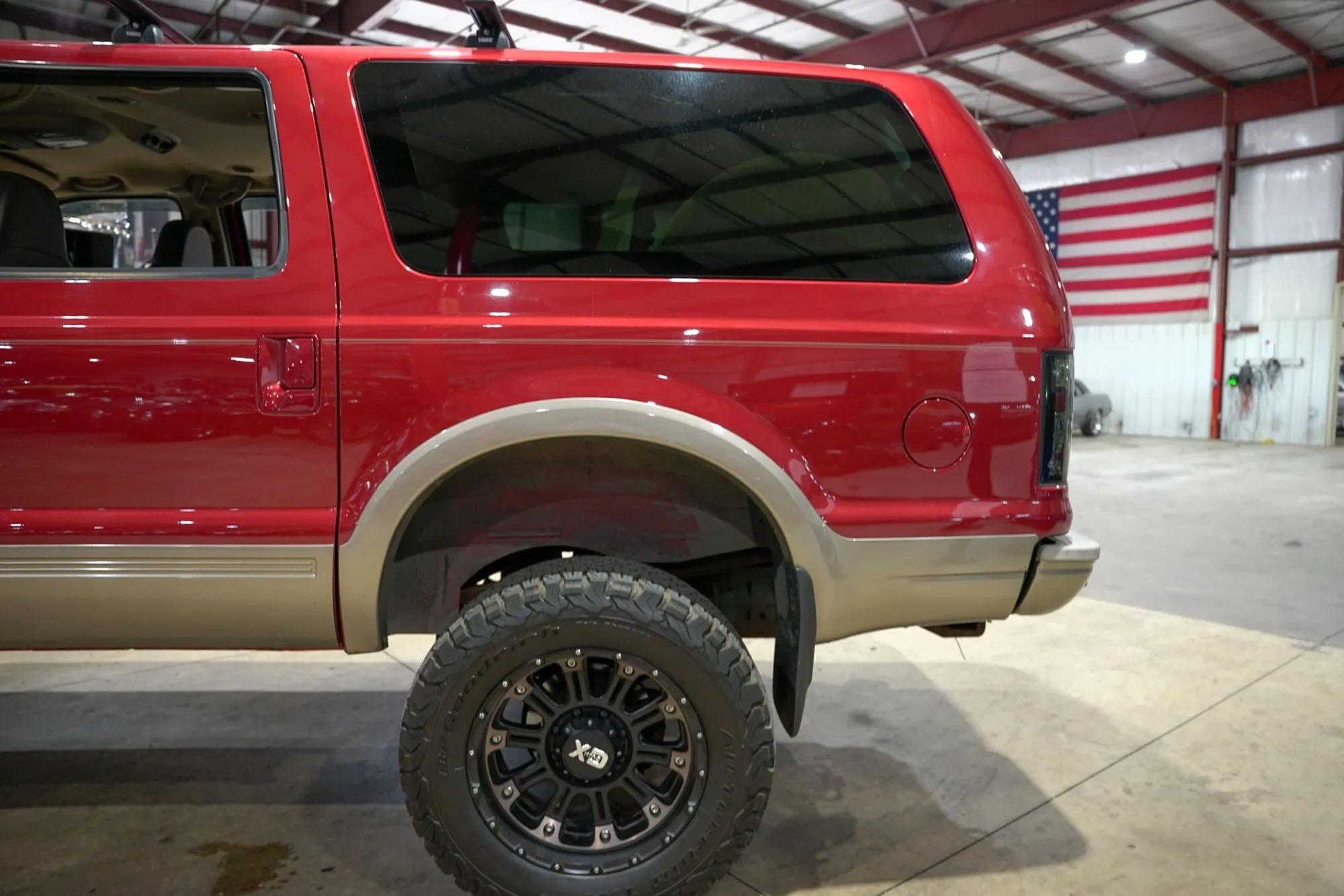 2004 Ford Excursion Eddie Bauer - 4