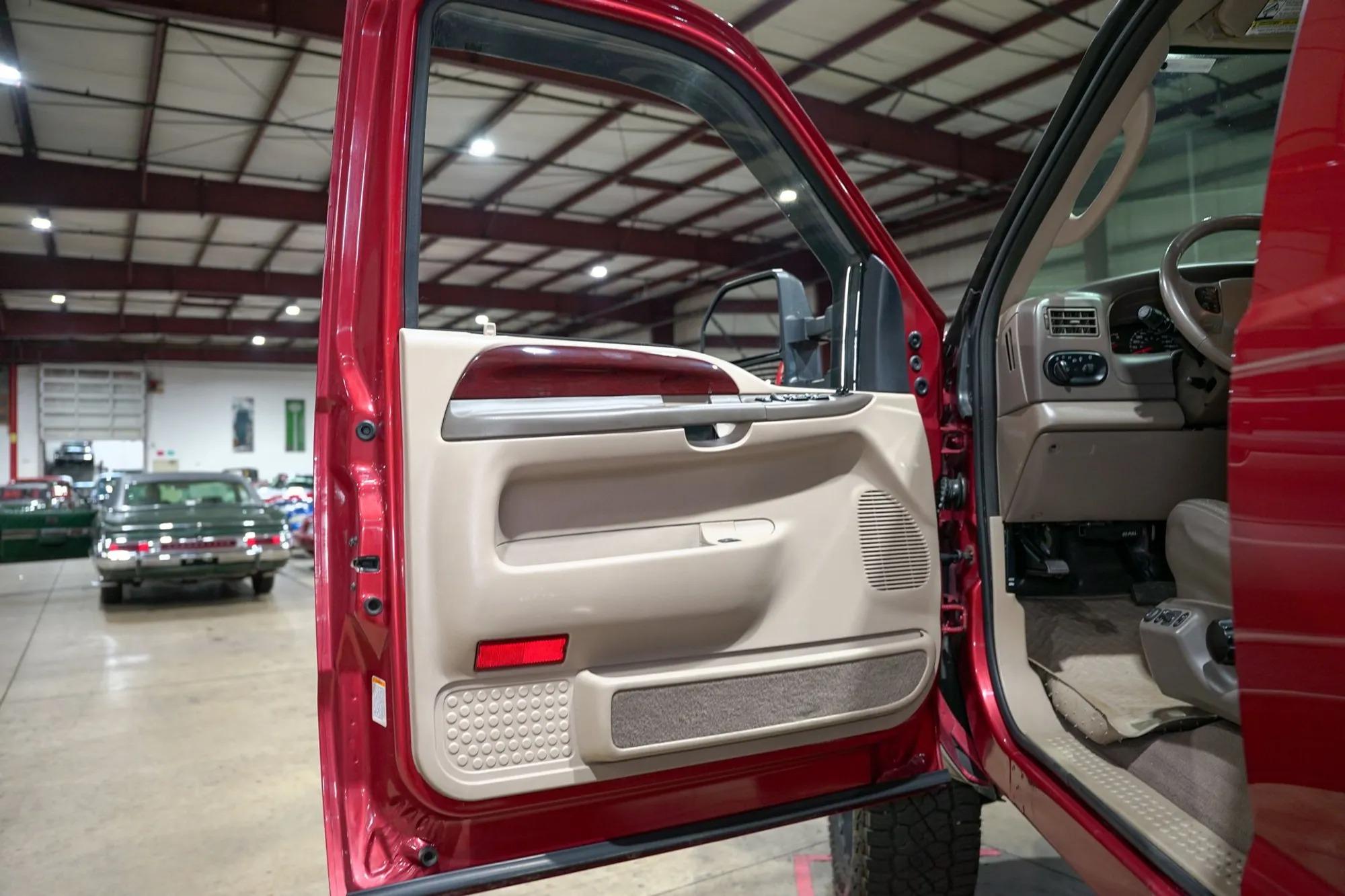 2004 Ford Excursion Eddie Bauer