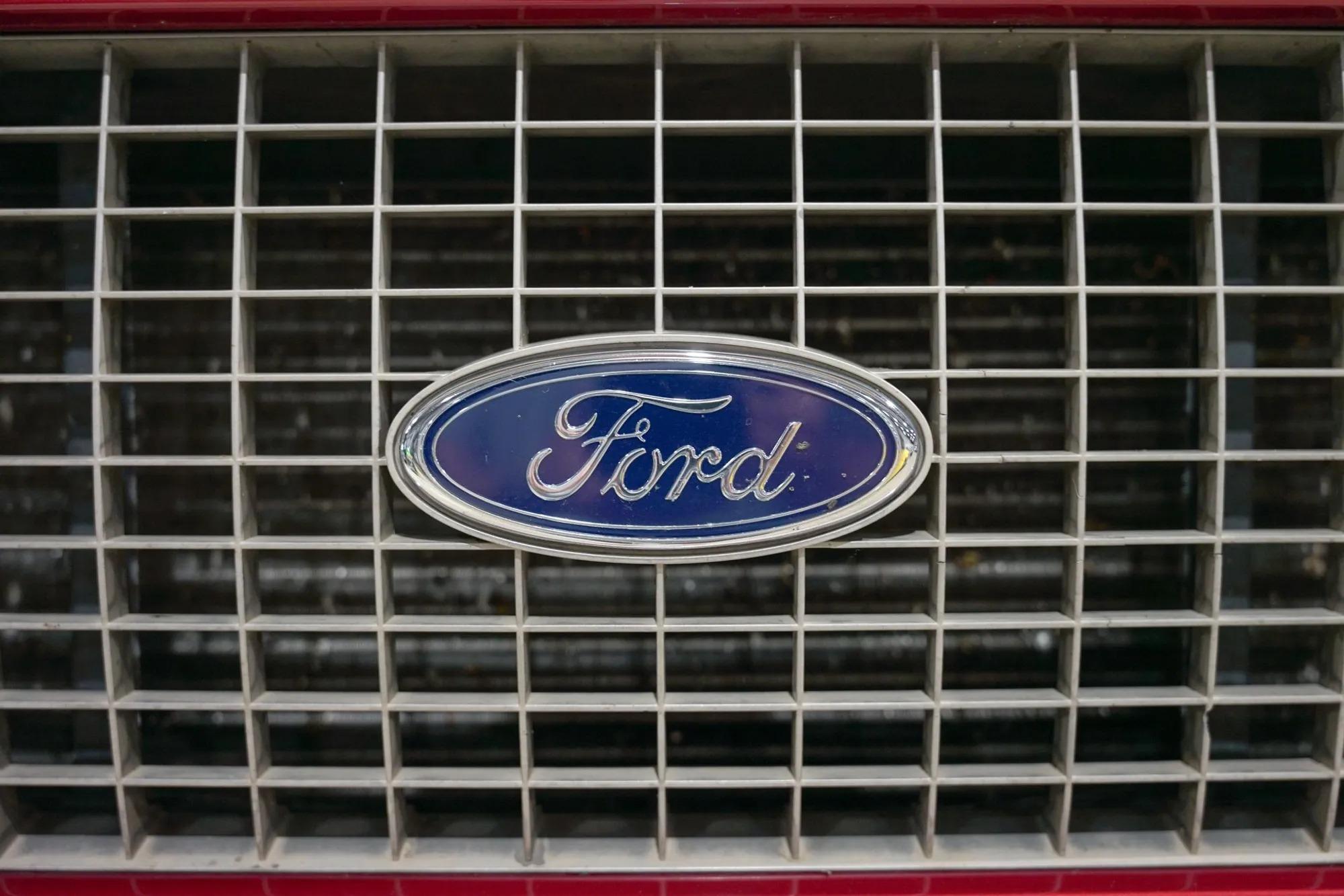 2004 Ford Excursion Eddie Bauer