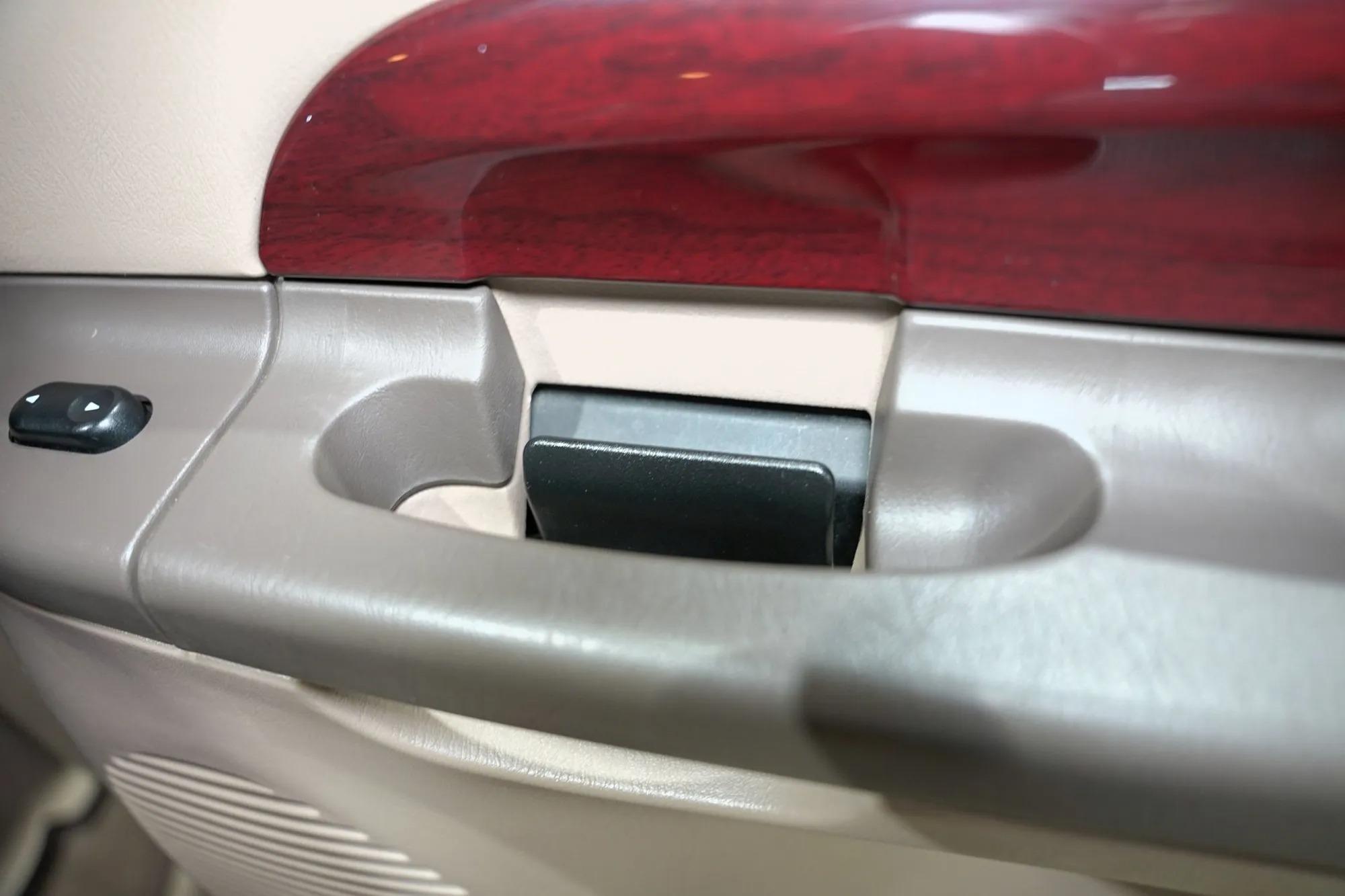 2004 Ford Excursion Eddie Bauer