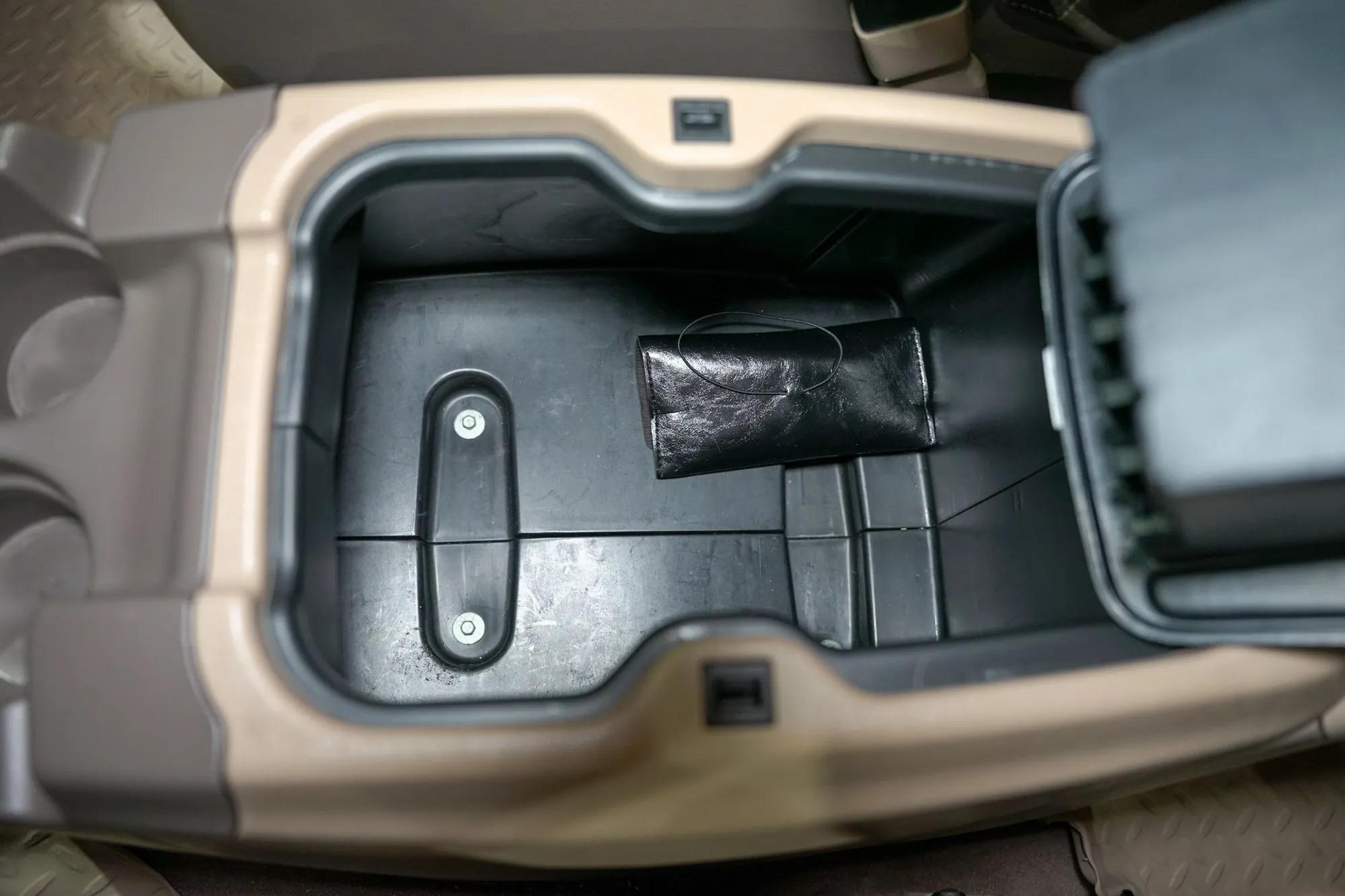 2004 Ford Excursion Eddie Bauer