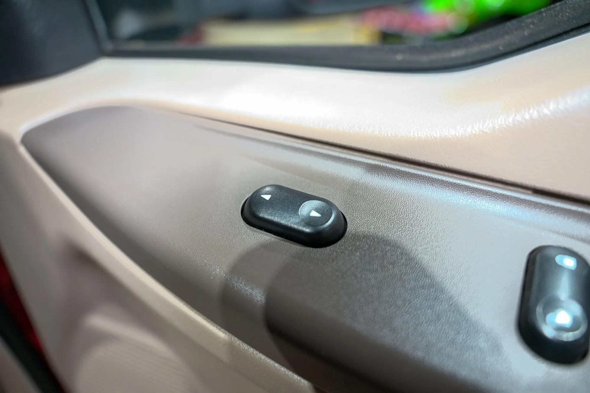 2004 Ford Excursion Eddie Bauer