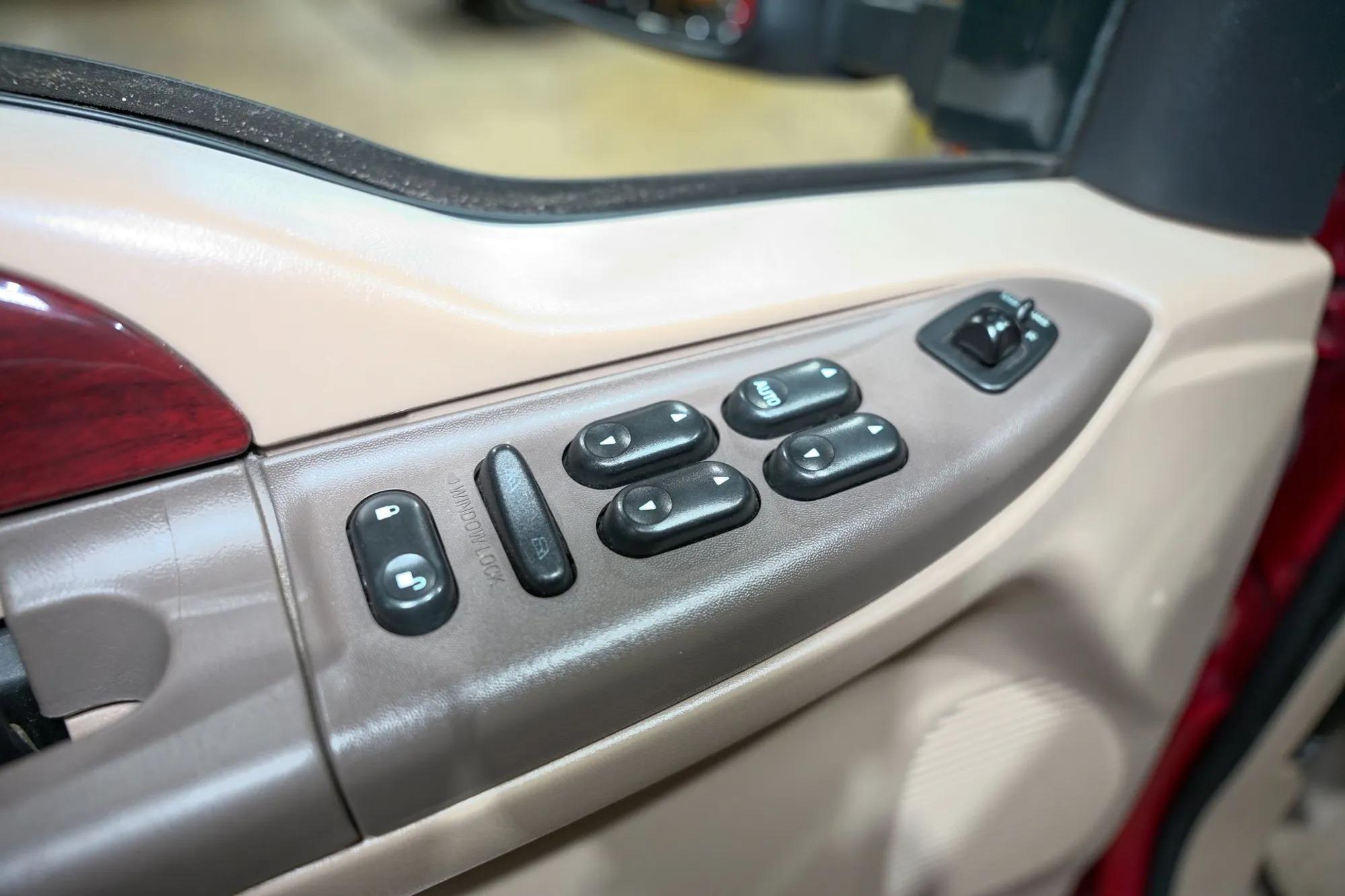 2004 Ford Excursion Eddie Bauer