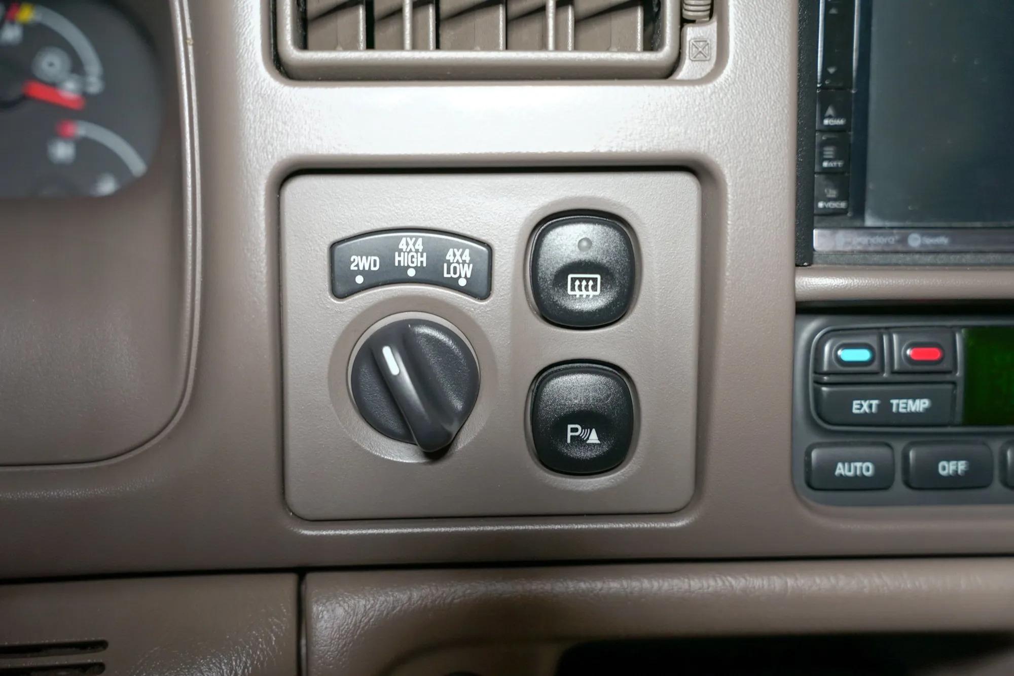 2004 Ford Excursion Eddie Bauer