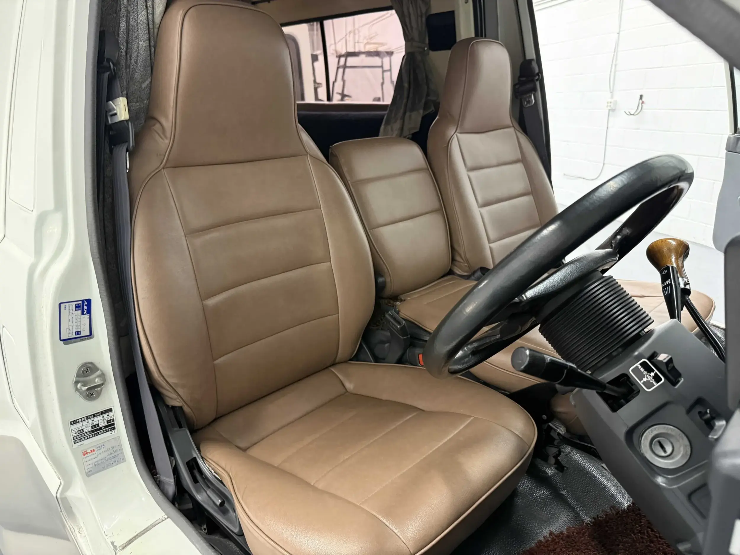 1992 Toyota TownAce Pop-Top Camper