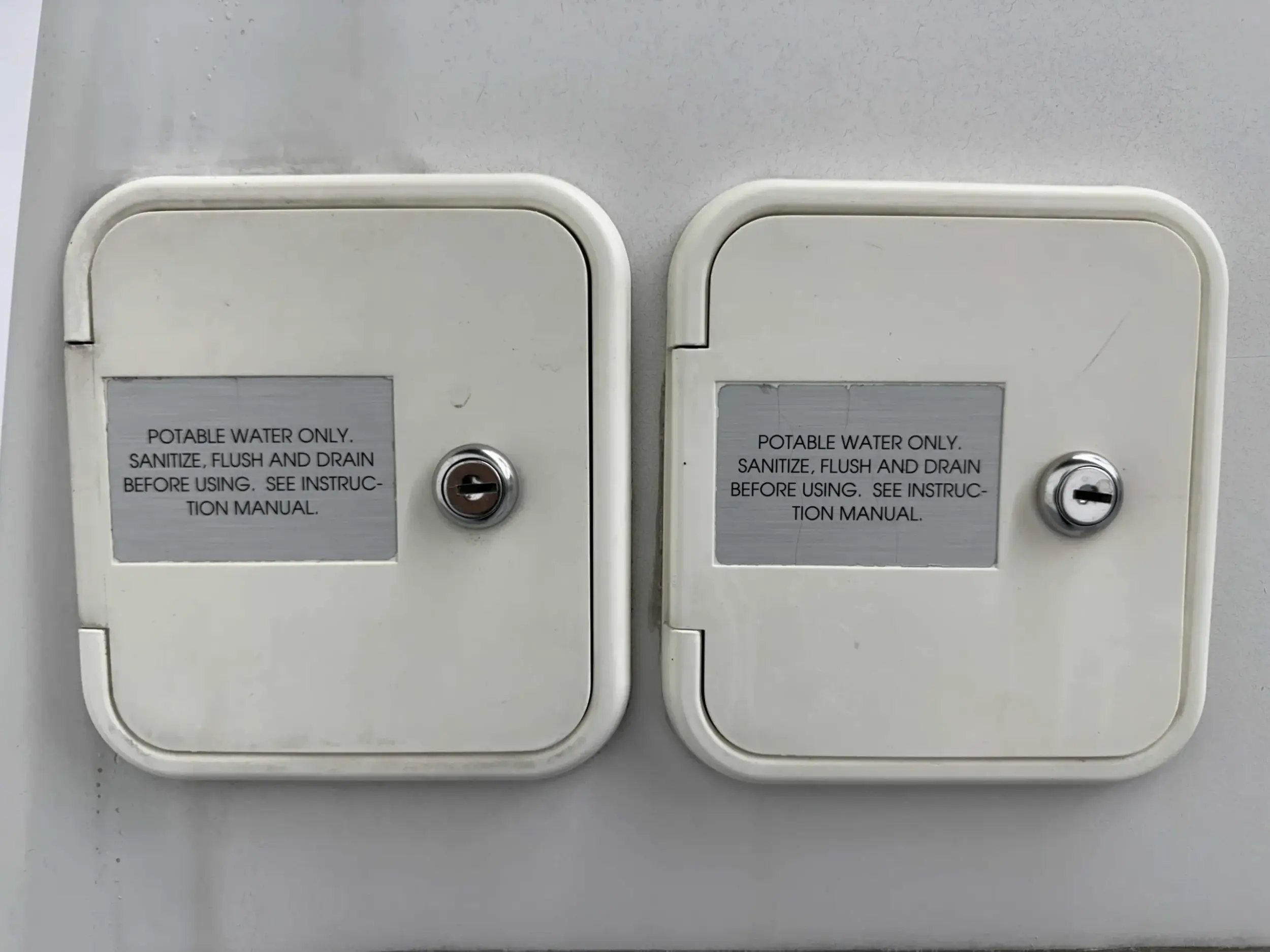 1992 Toyota TownAce Pop-Top Camper