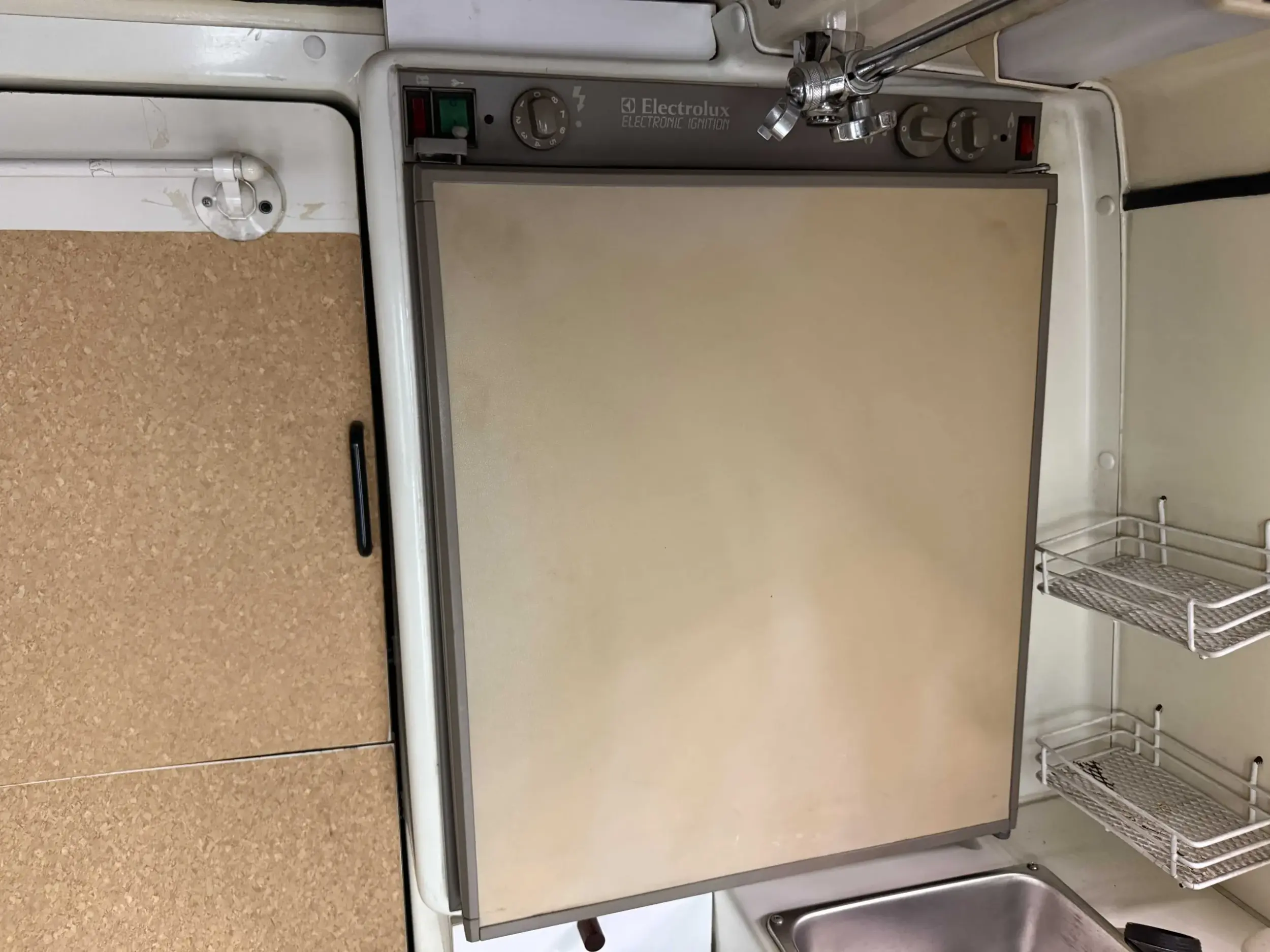 1992 Toyota TownAce Pop-Top Camper