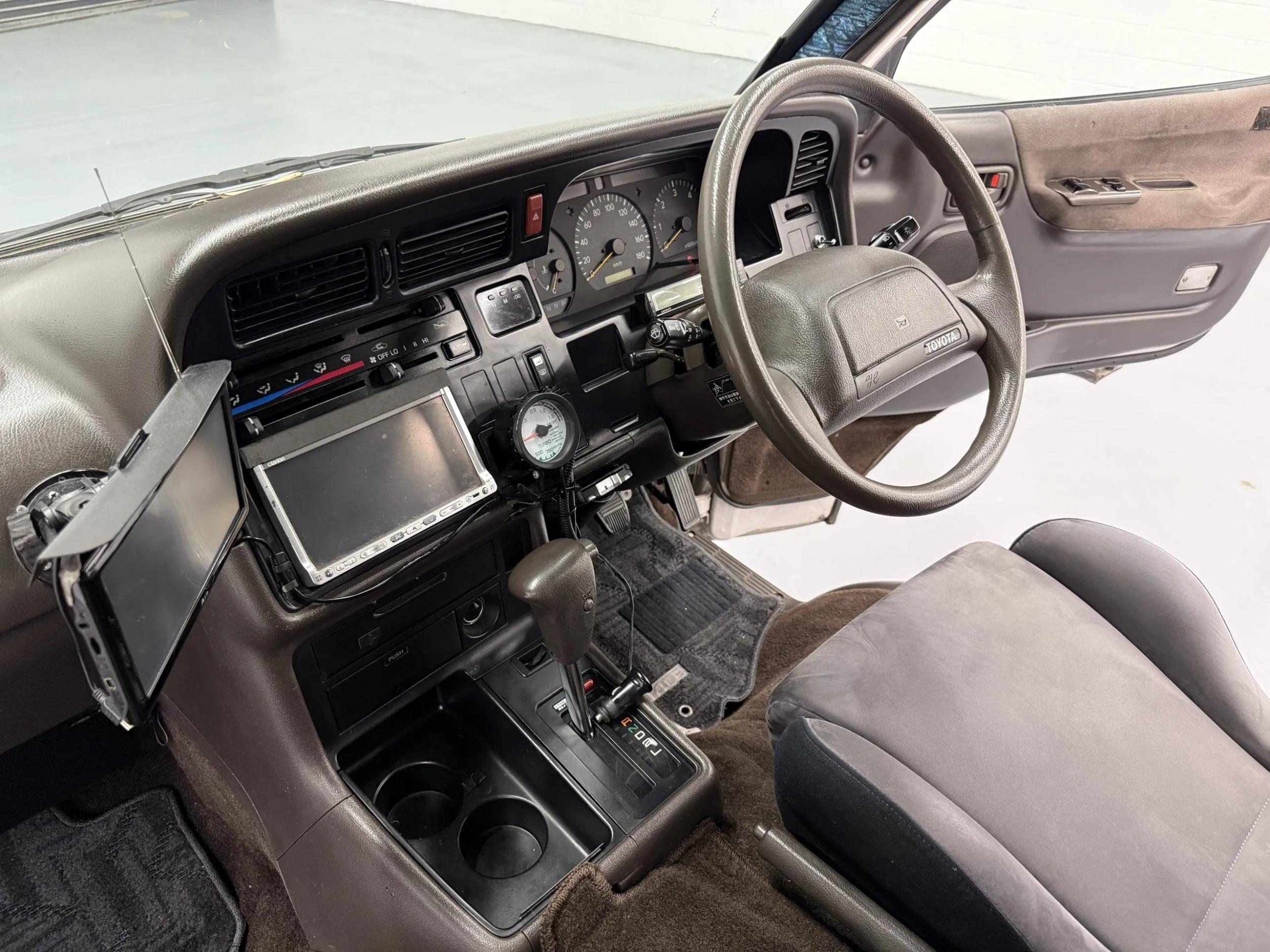 1998 Toyota HiAce LWB Custom Camper