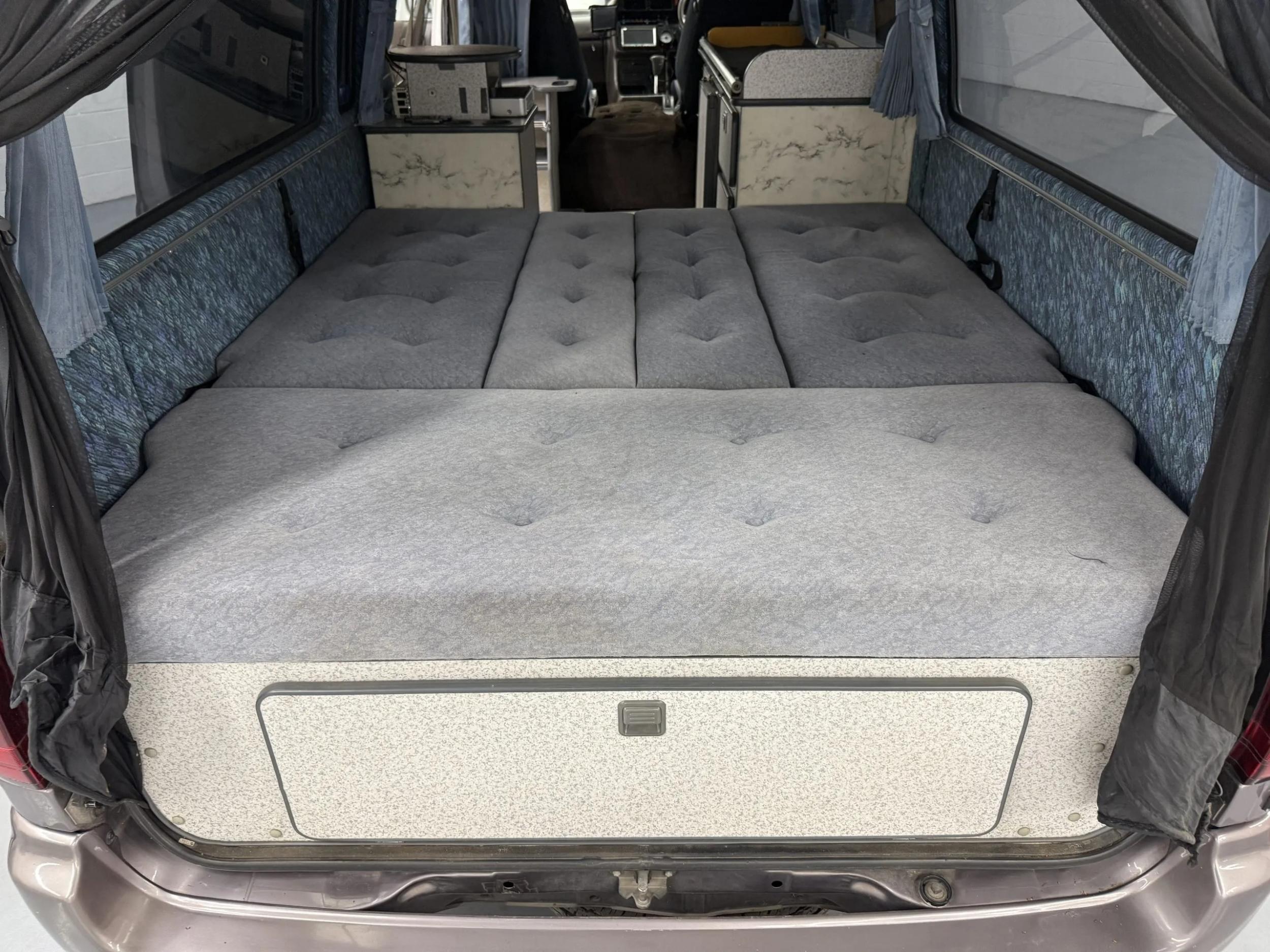 1998 Toyota HiAce LWB Custom Camper
