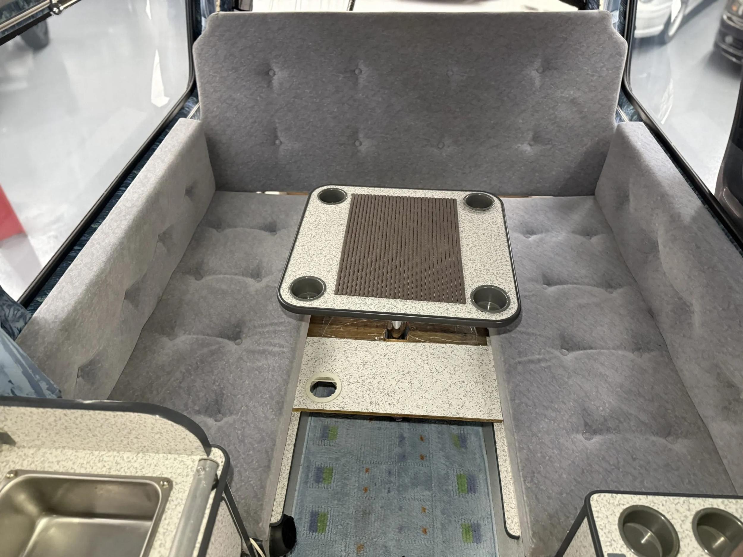 1998 Toyota HiAce LWB Custom Camper