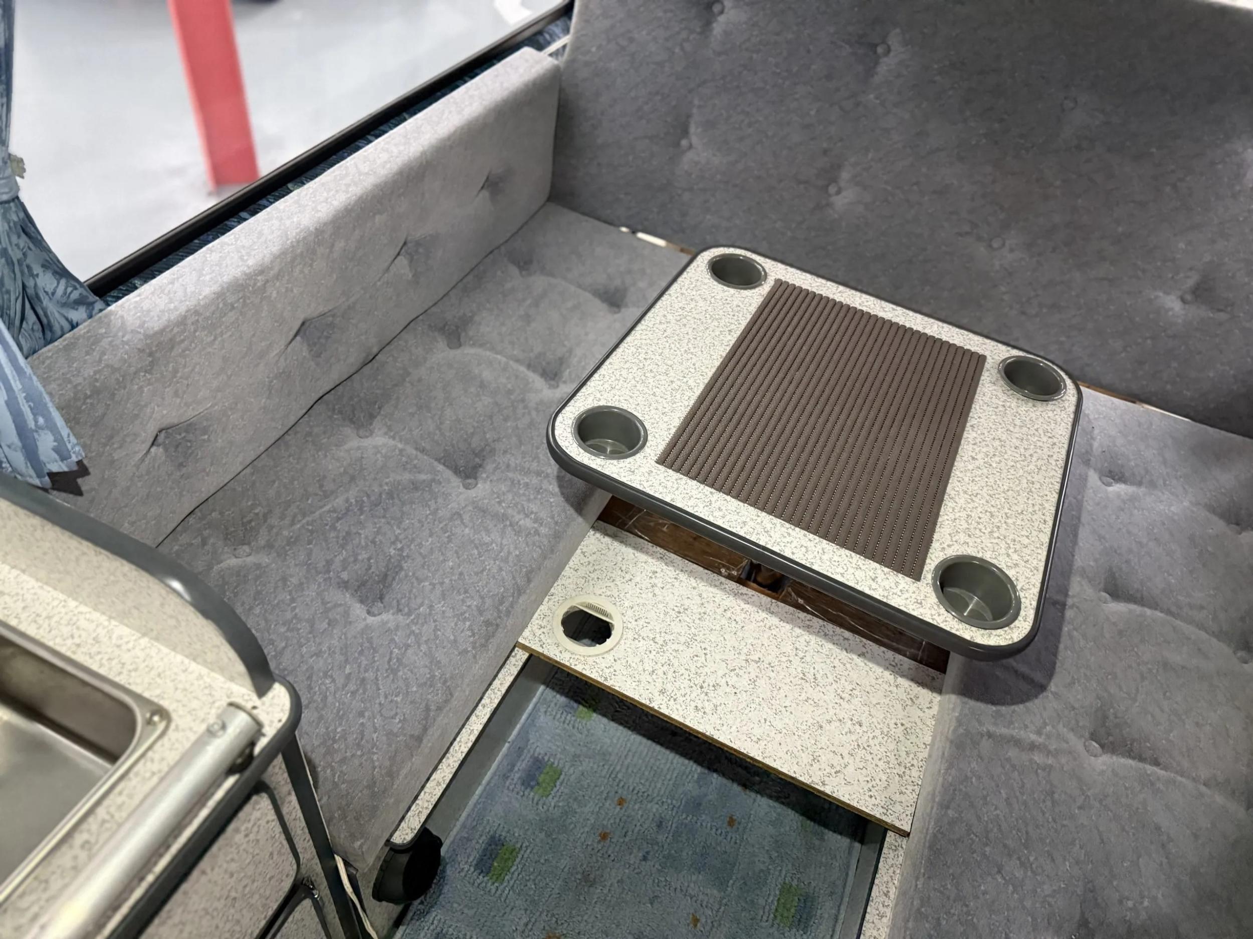 1998 Toyota HiAce LWB Custom Camper