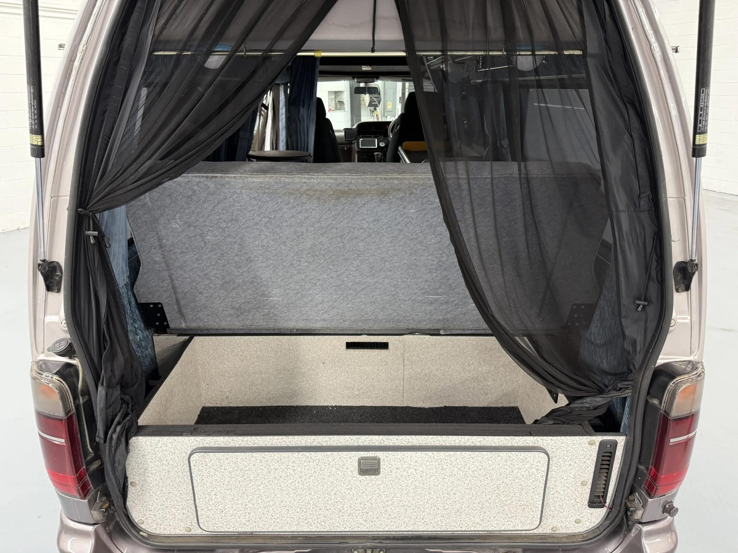 1998 Toyota HiAce LWB Custom Camper