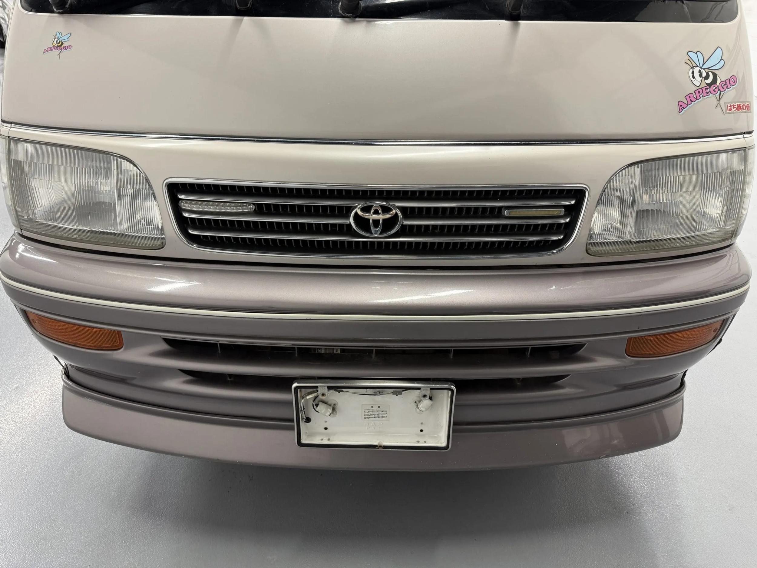 1998 Toyota HiAce LWB Custom Camper